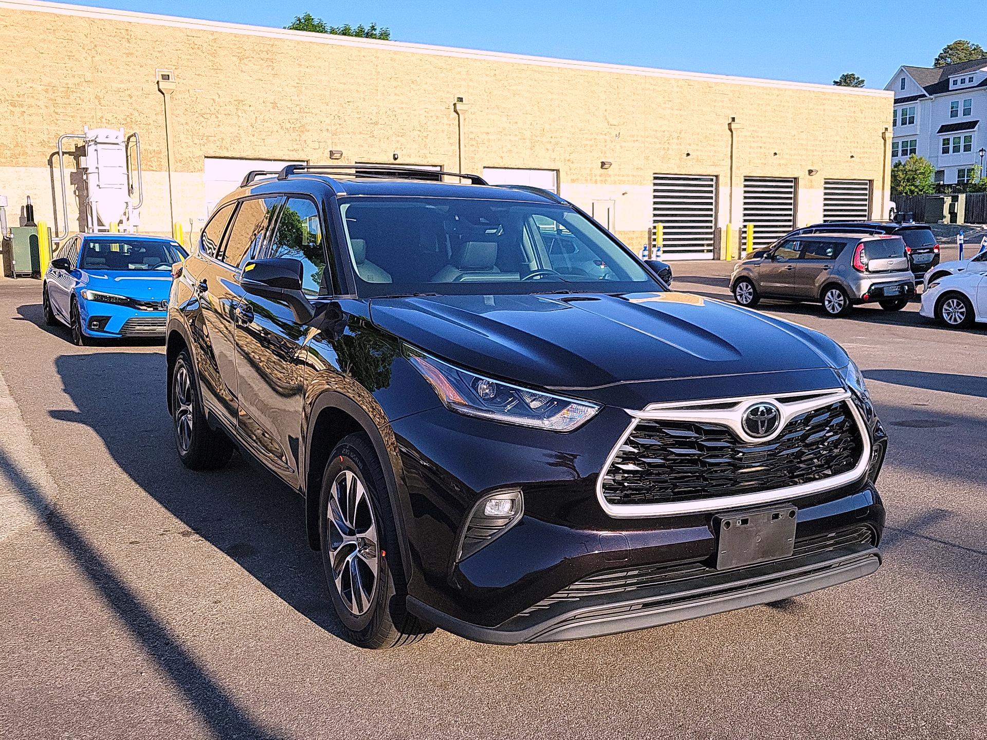 Thumbnail: 2021 Toyota Highlander - 1
