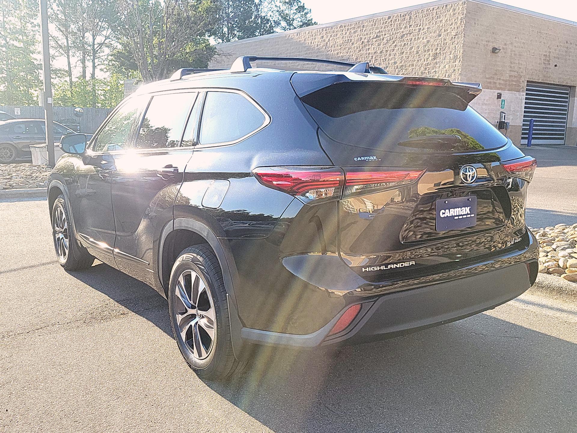 Thumbnail: 2021 Toyota Highlander - 7