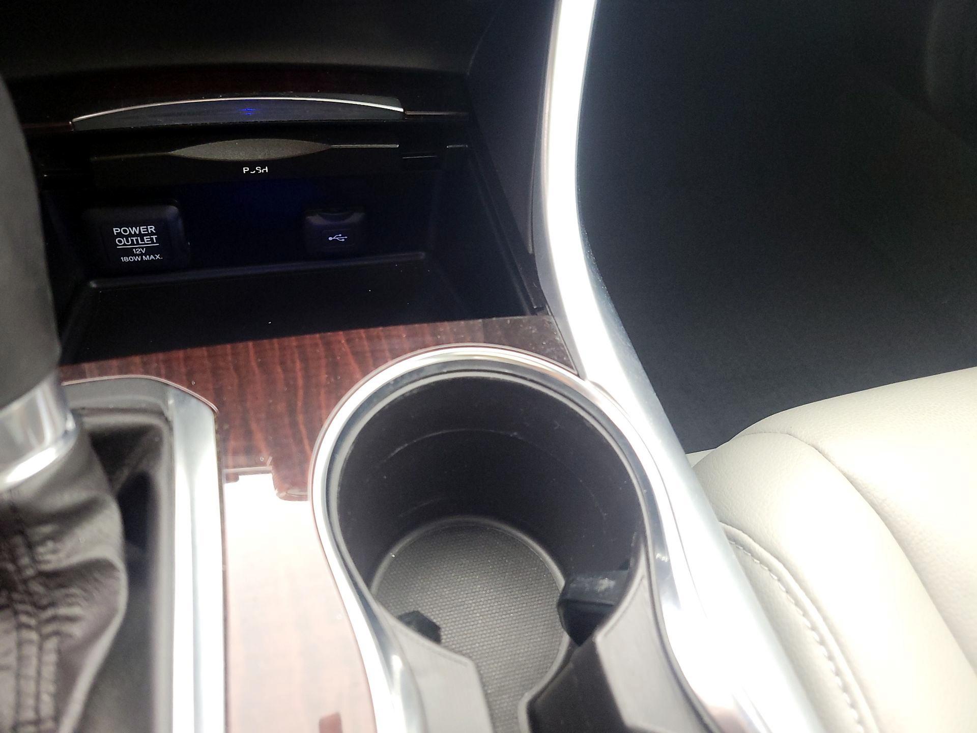 Thumbnail: 2016 Acura TLX - 18