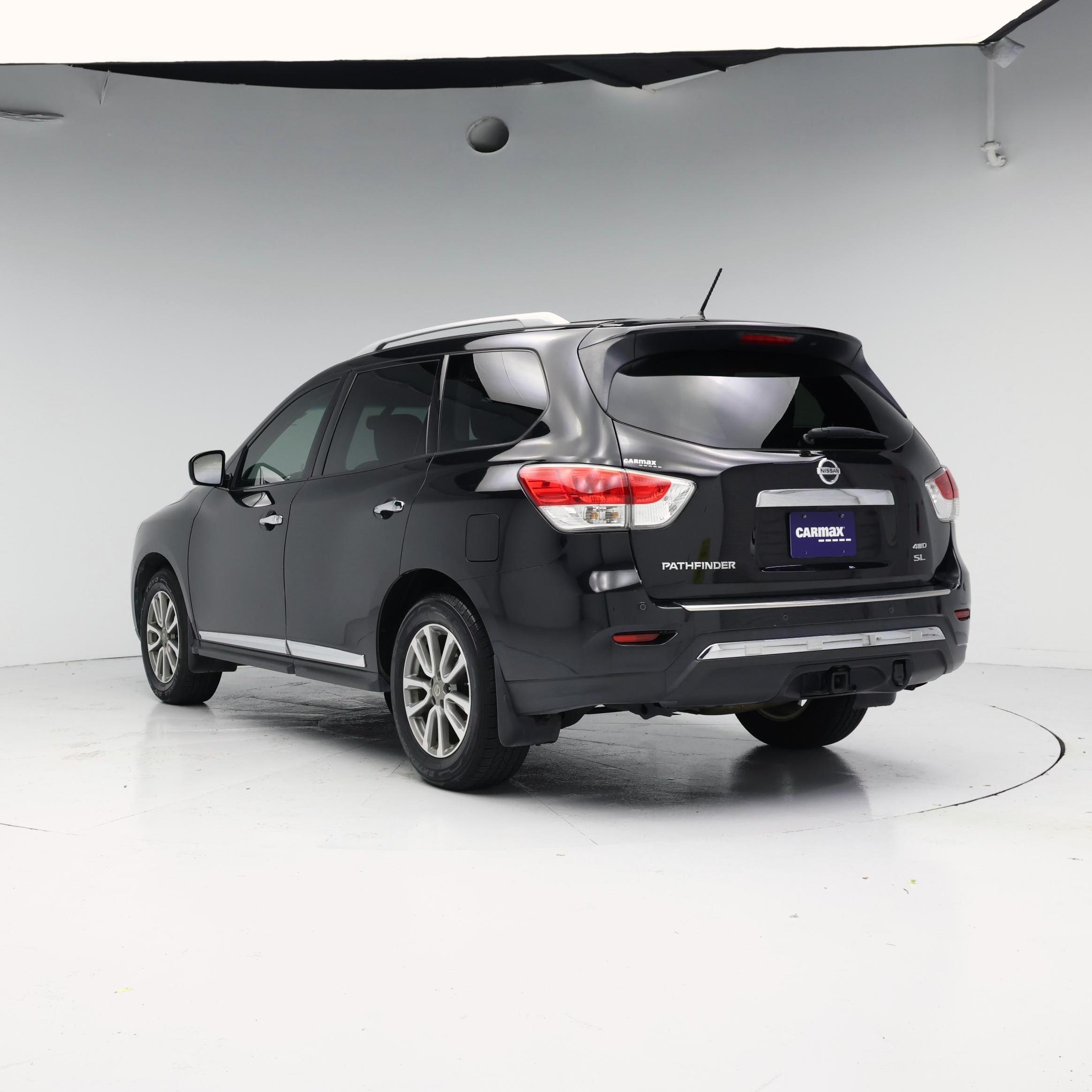 Thumbnail: 2015 Nissan Pathfinder - 2