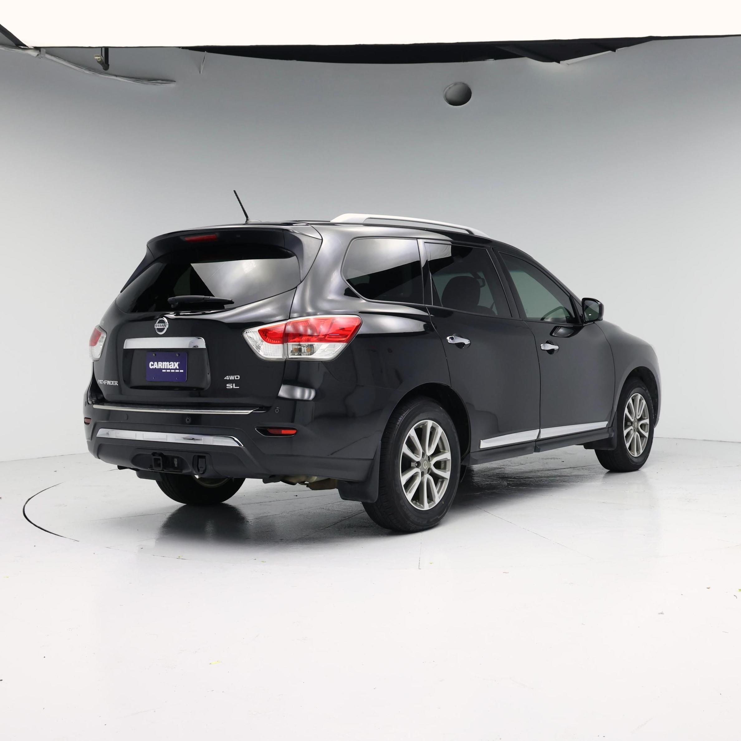Thumbnail: 2015 Nissan Pathfinder - 8