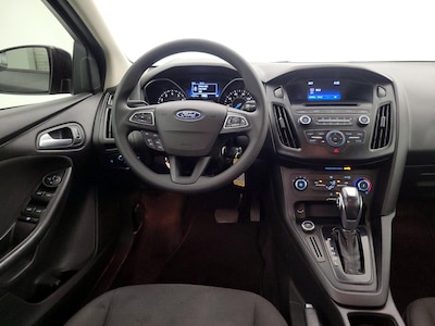Steering Wheel & Instrument Cluster (On)