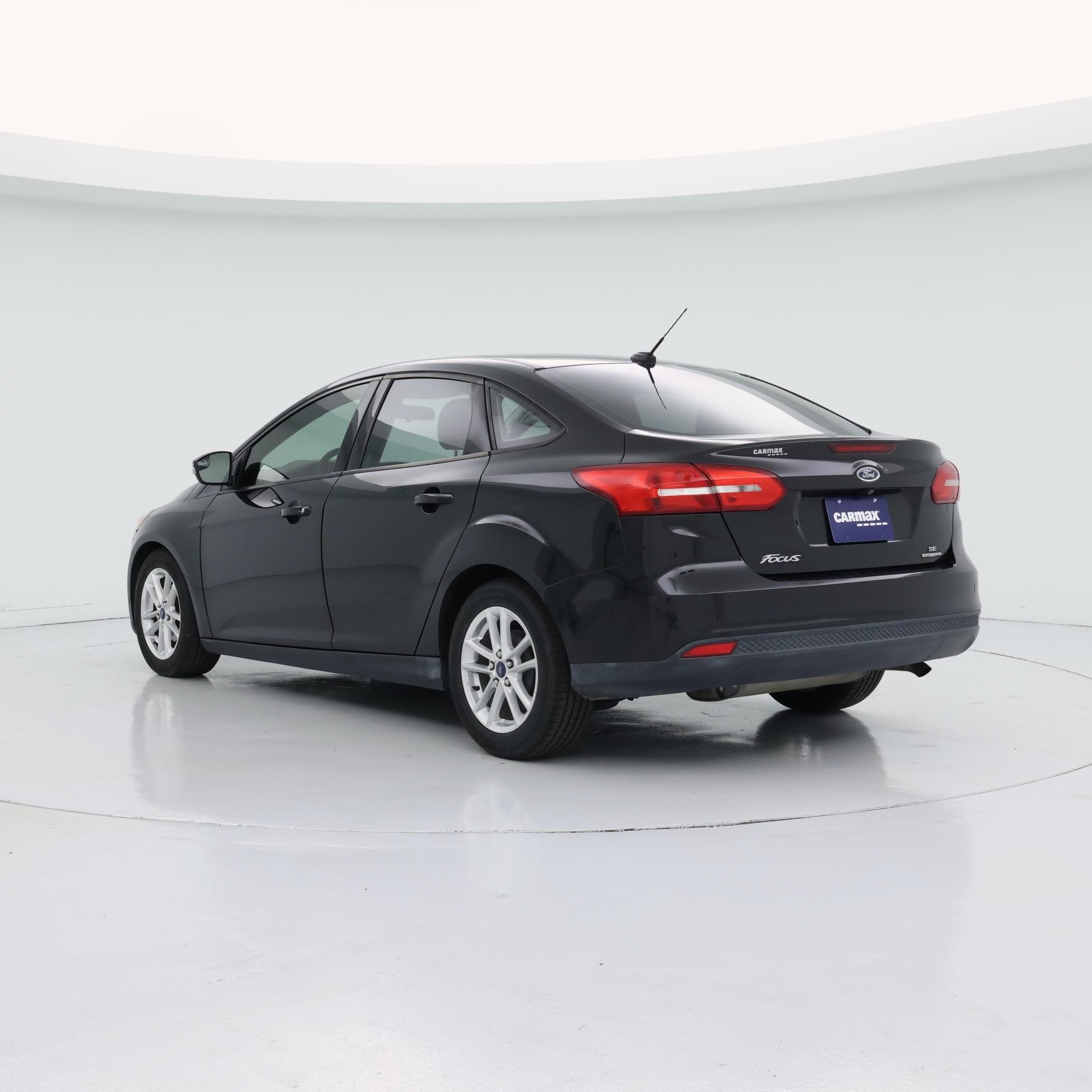 Thumbnail: 2015 Ford Focus - 2