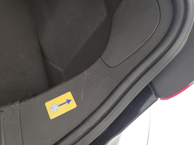 Trunk Rear row Cosmetic Imperfection