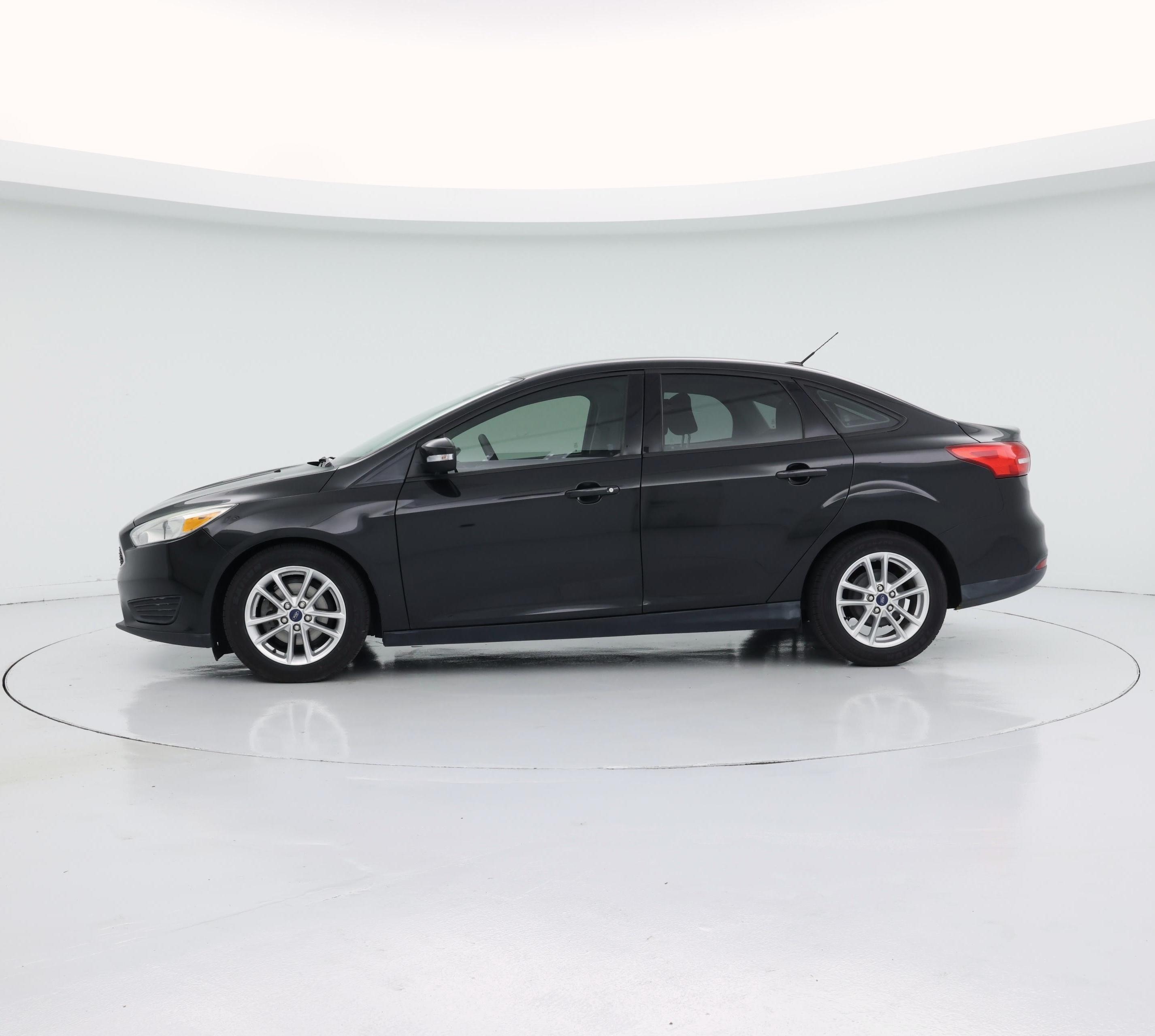 Thumbnail: 2015 Ford Focus - 3