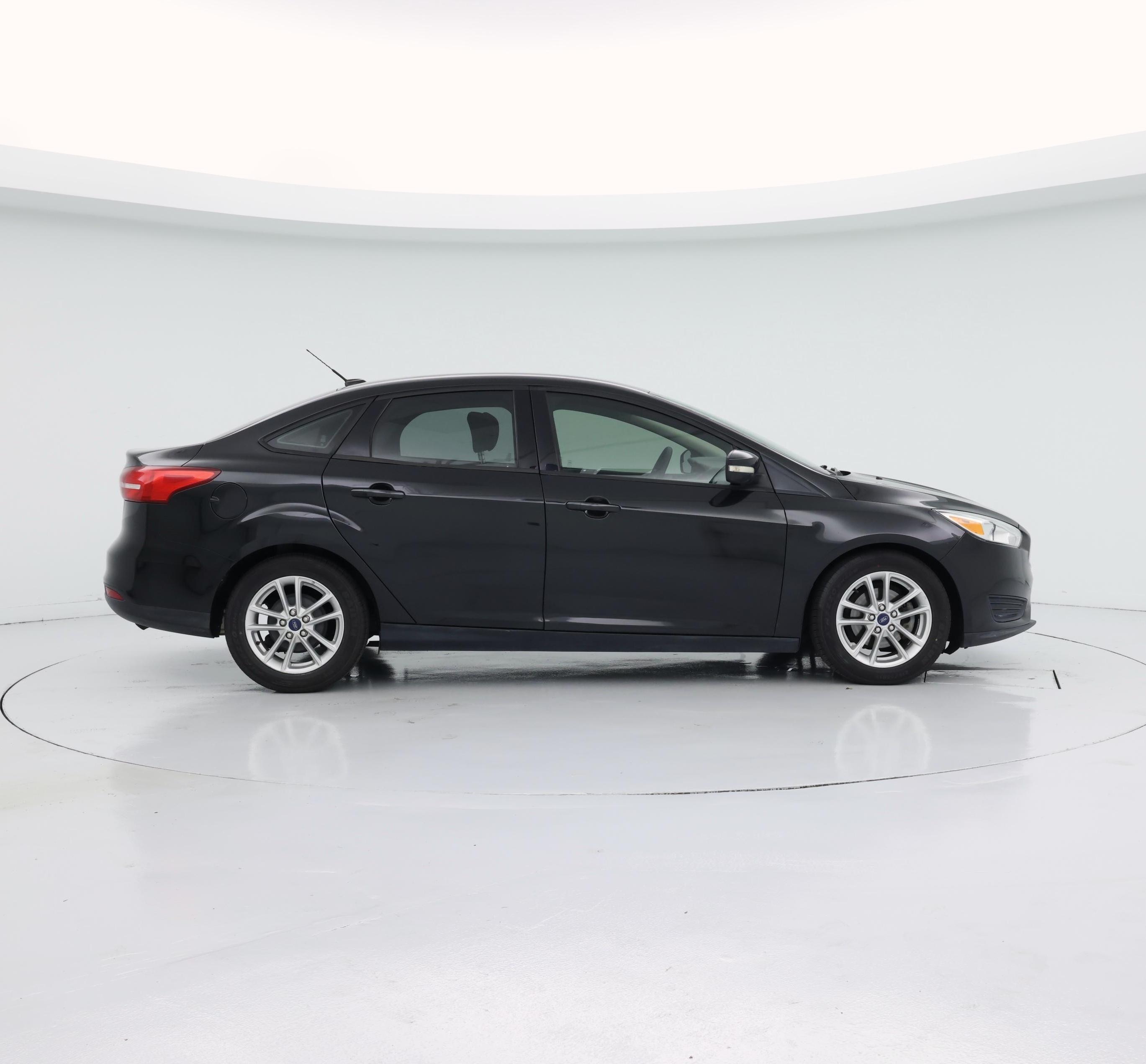 Thumbnail: 2015 Ford Focus - 7