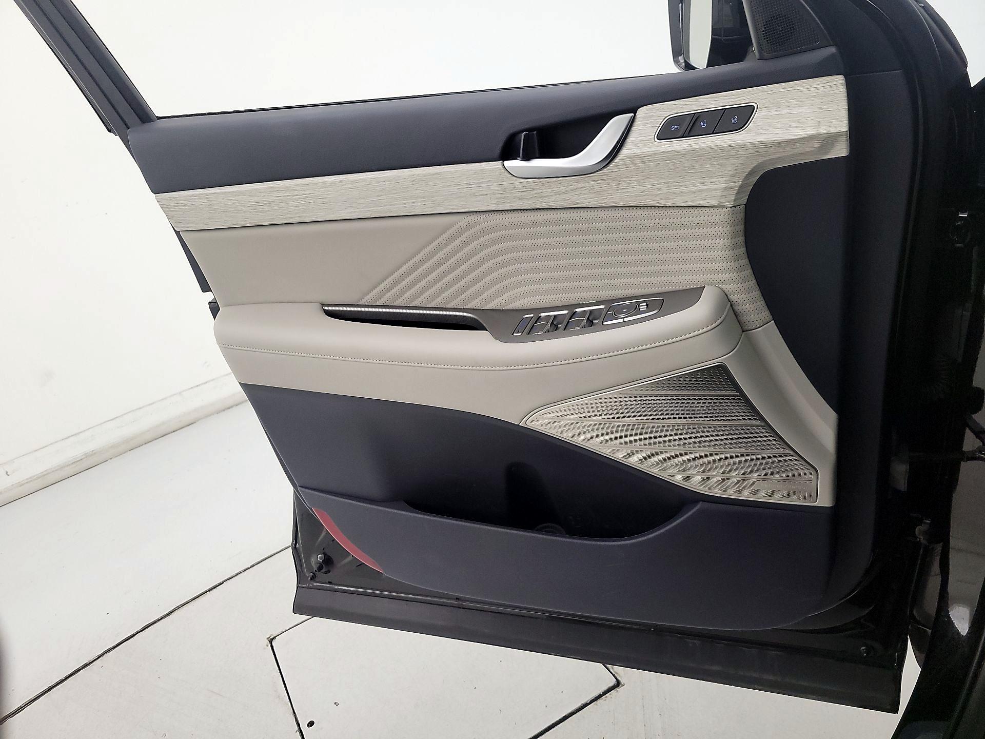 Thumbnail: 2025 Hyundai Palisade - 12