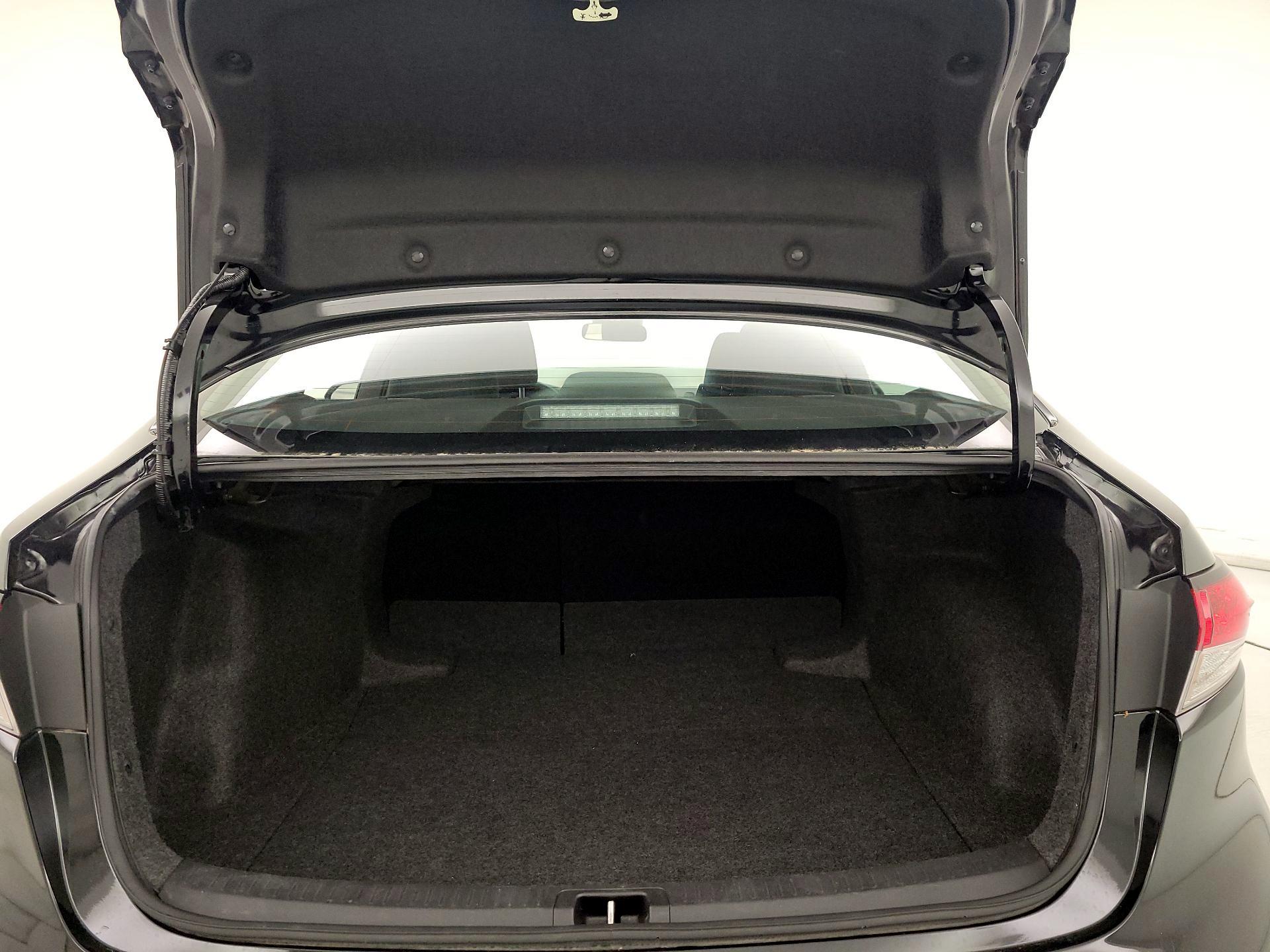 Thumbnail: 2025 Toyota Corolla - 20