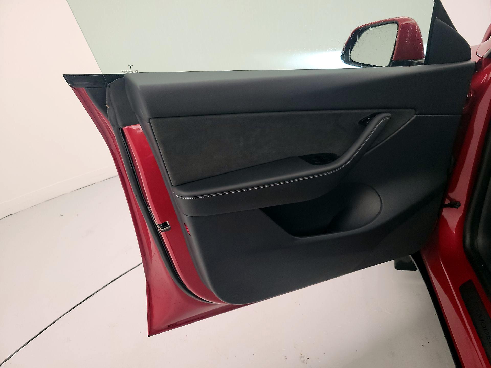 Thumbnail: 2020 Tesla Model Y - 12