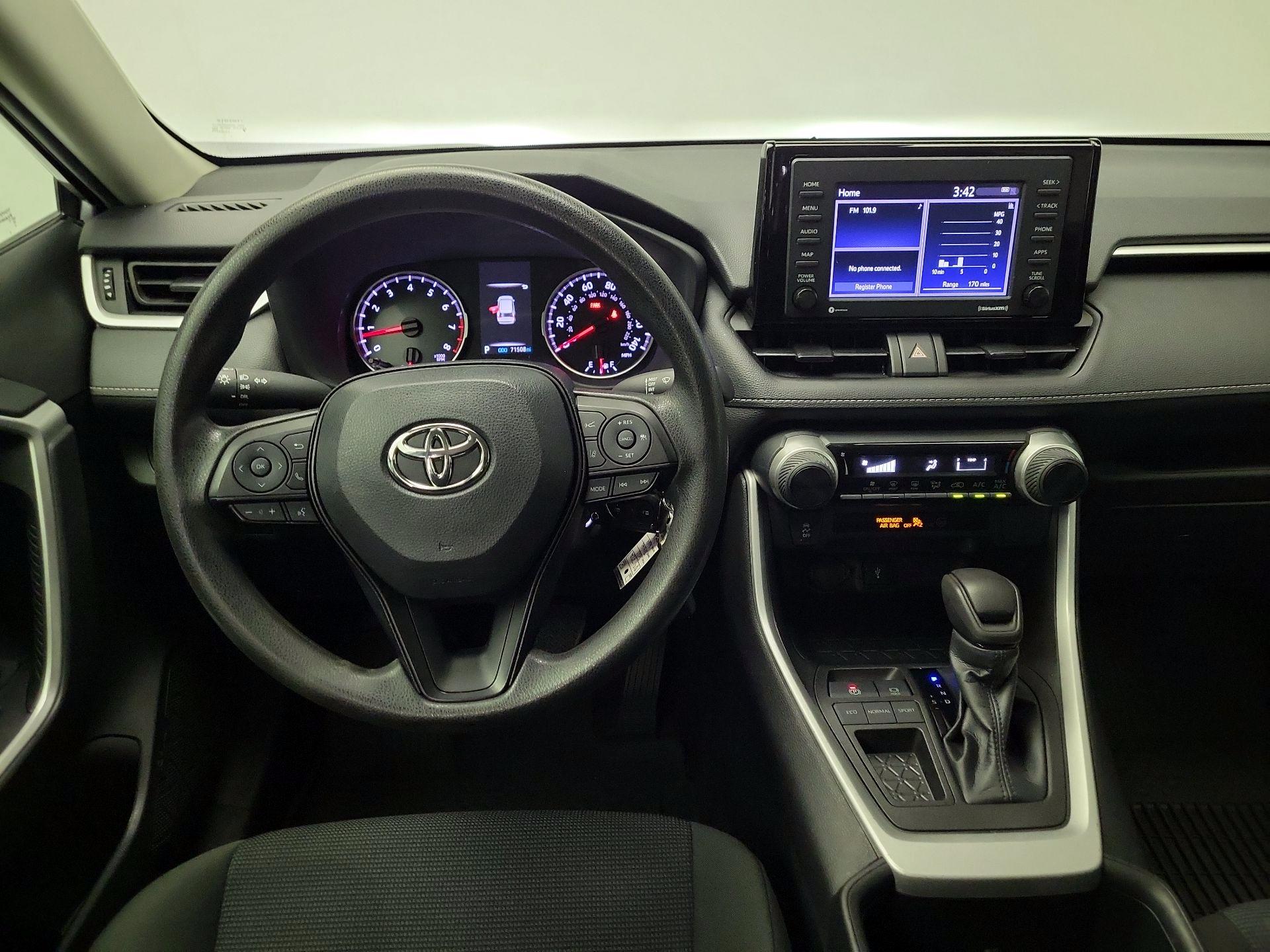 Thumbnail: 2022 Toyota RAV4 - 10