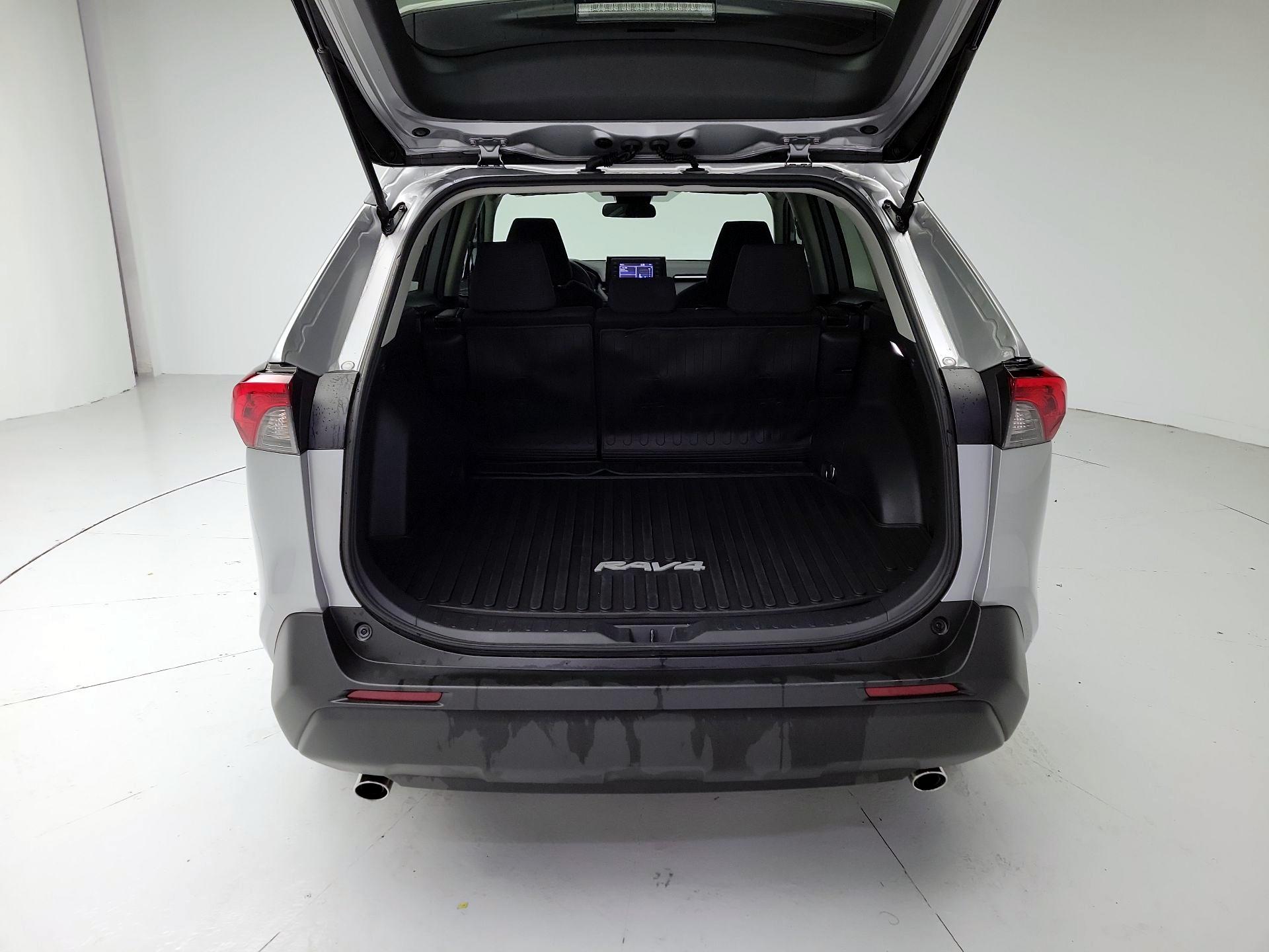 Thumbnail: 2022 Toyota RAV4 - 20