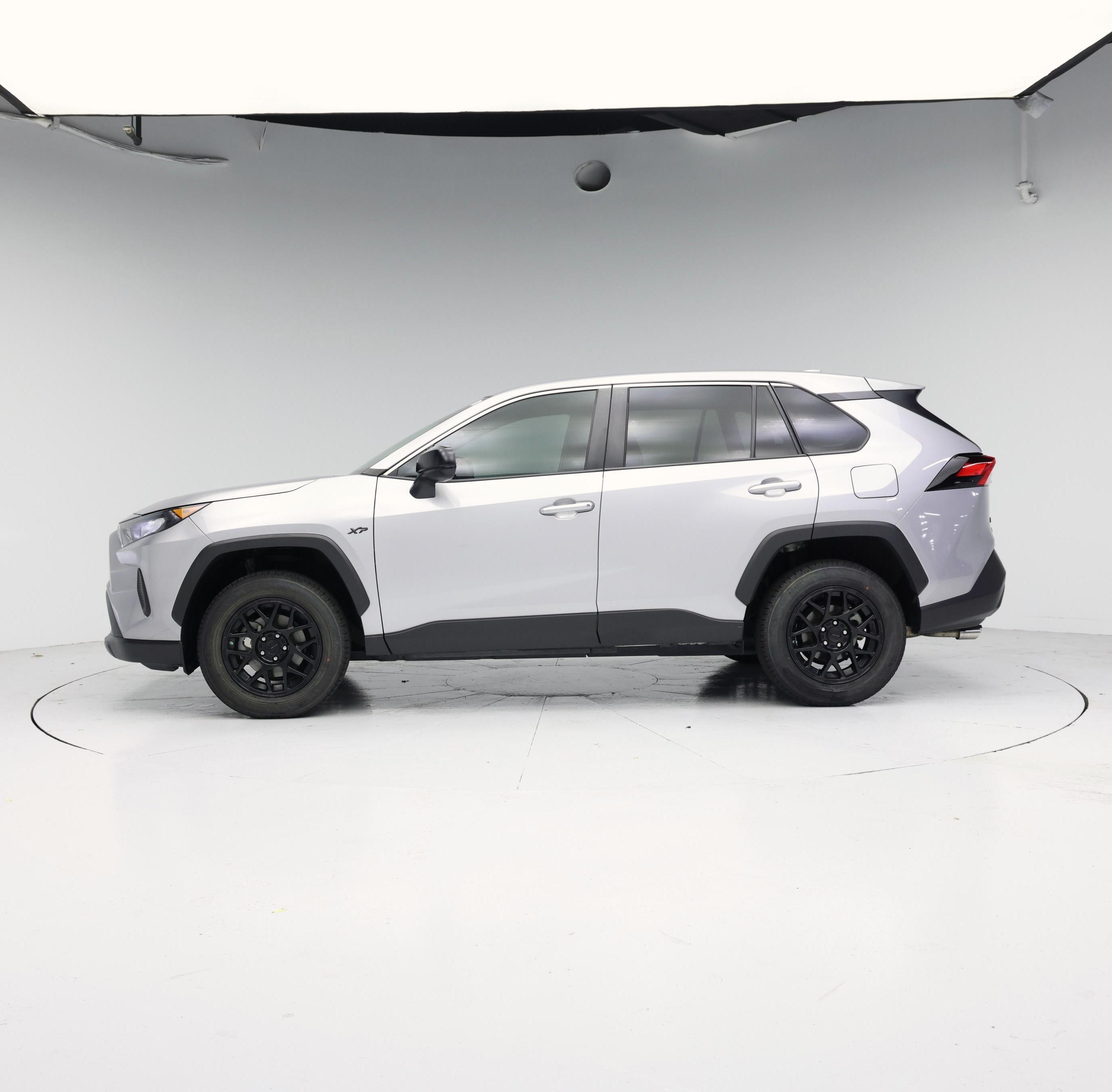 Thumbnail: 2022 Toyota RAV4 - 3
