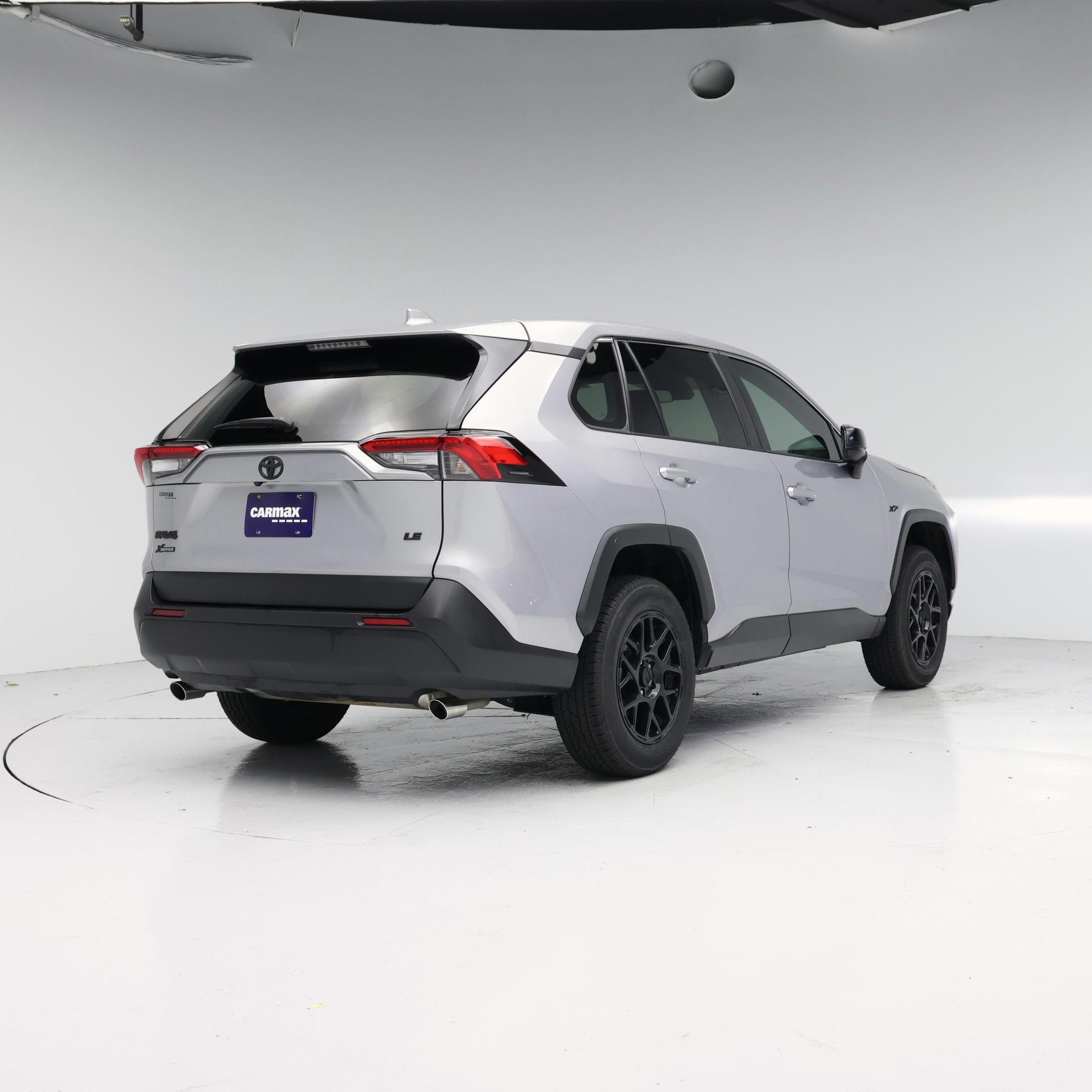 Thumbnail: 2022 Toyota RAV4 - 8