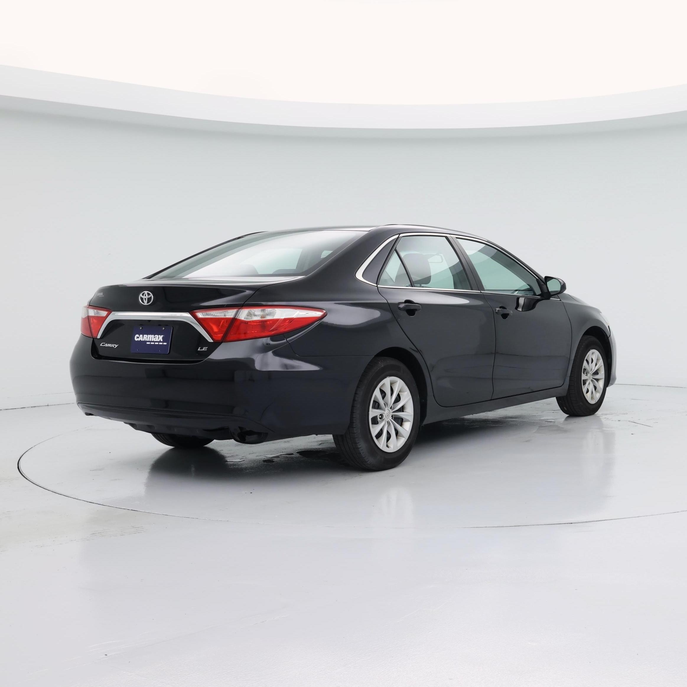 Thumbnail: 2017 Toyota Camry - 8