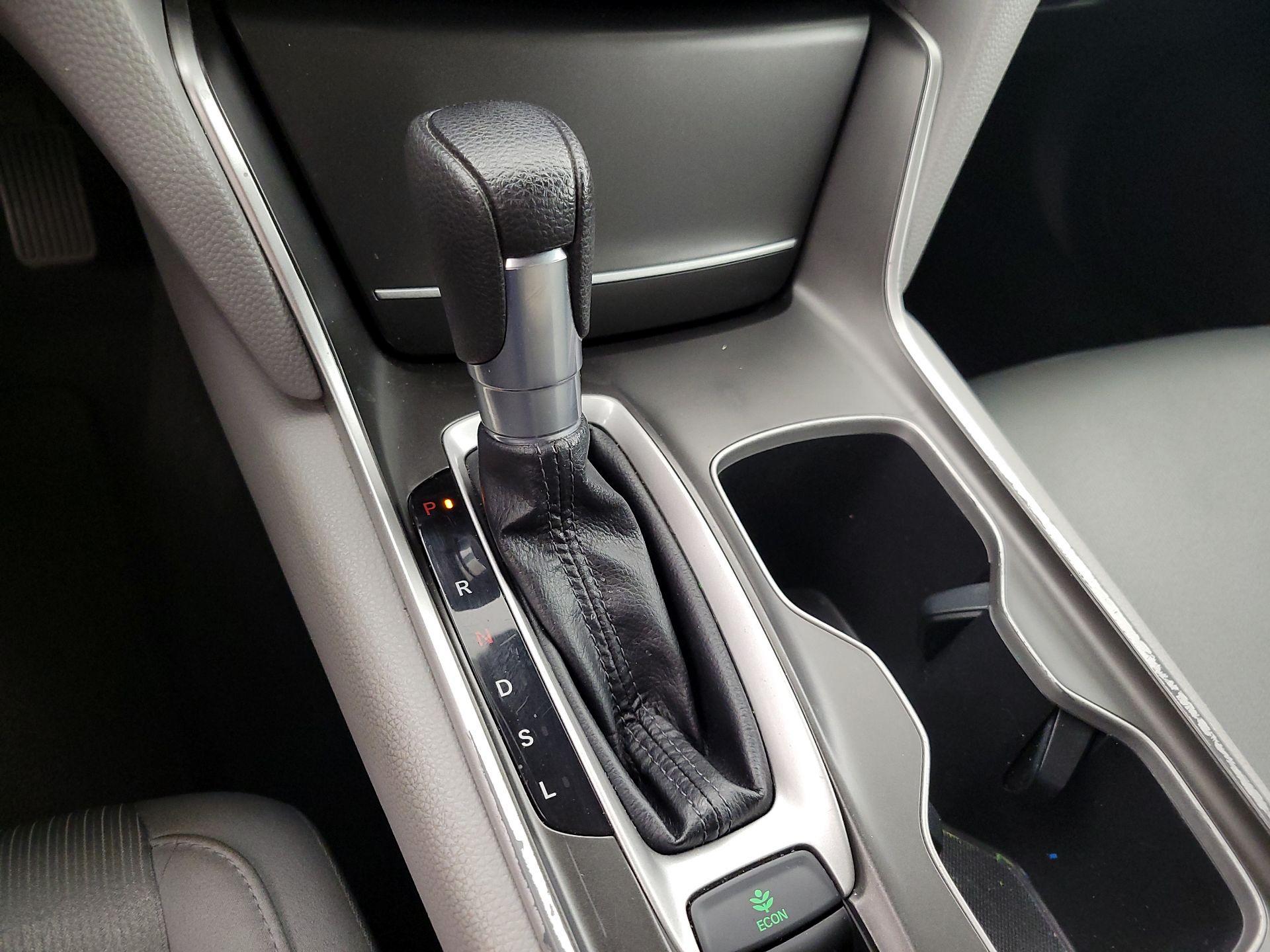 Thumbnail: 2019 Honda Accord - 17