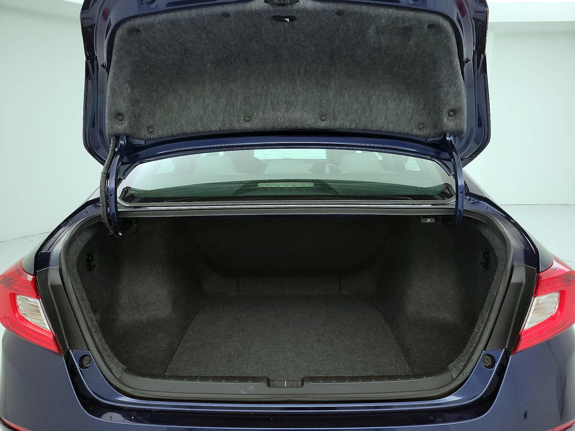 Thumbnail: 2019 Honda Accord - 20