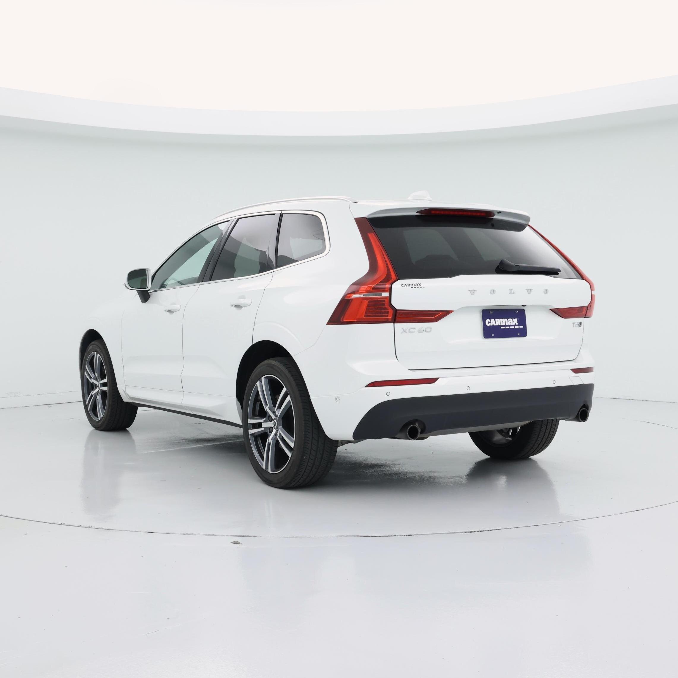 Thumbnail: 2018 Volvo XC60 - 2