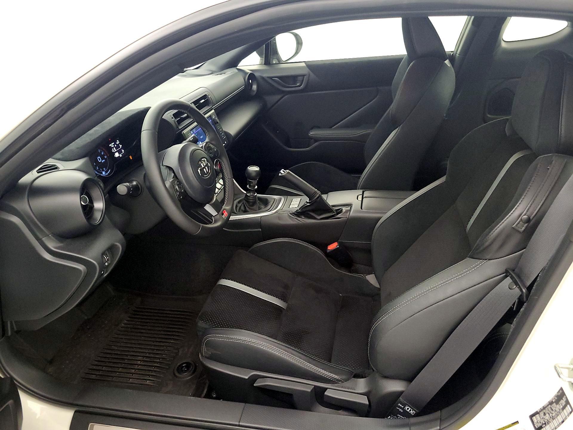 Thumbnail: 2024 Toyota GR86 - 11