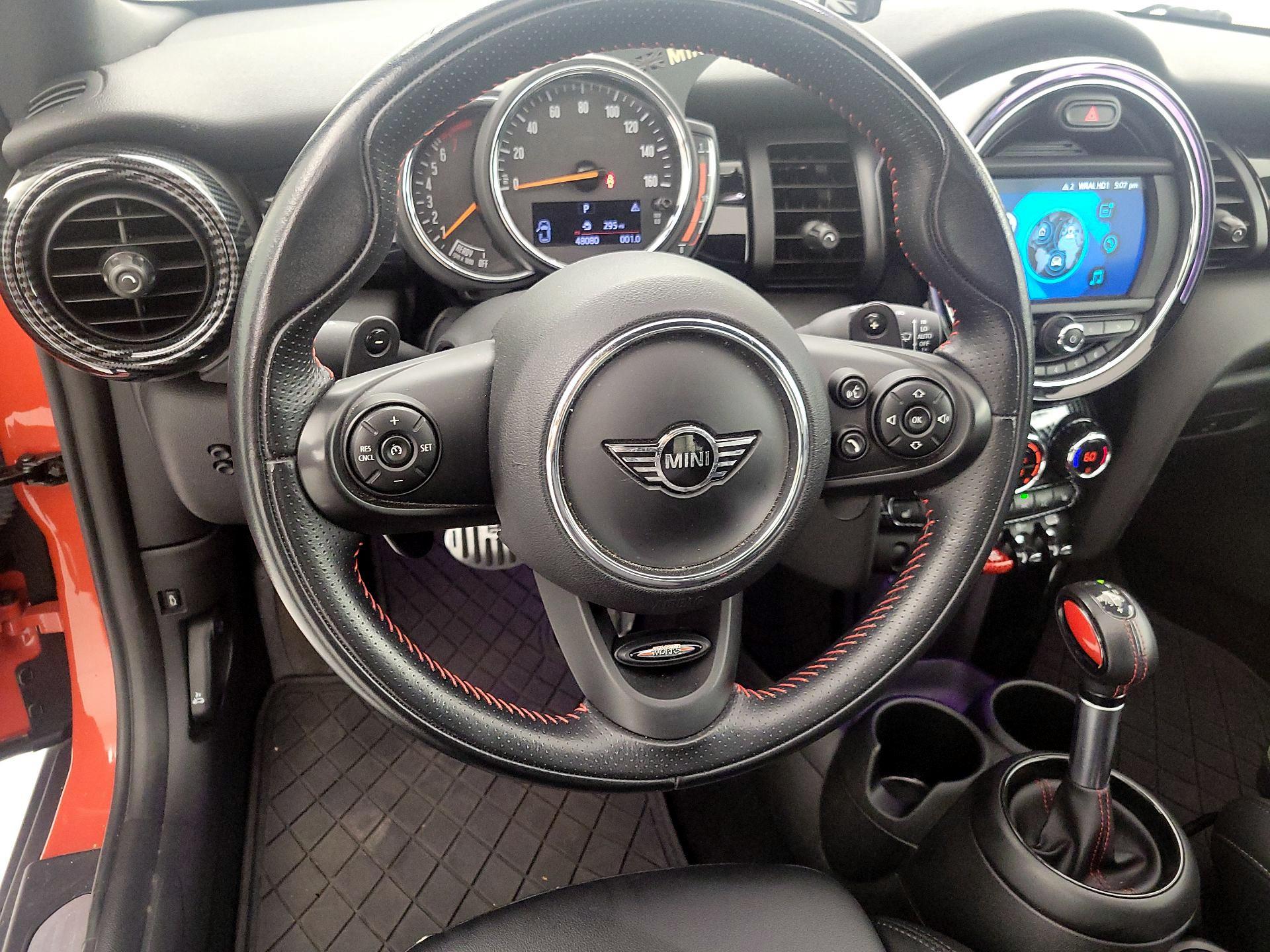 Thumbnail: 2019 MINI Cooper - 10