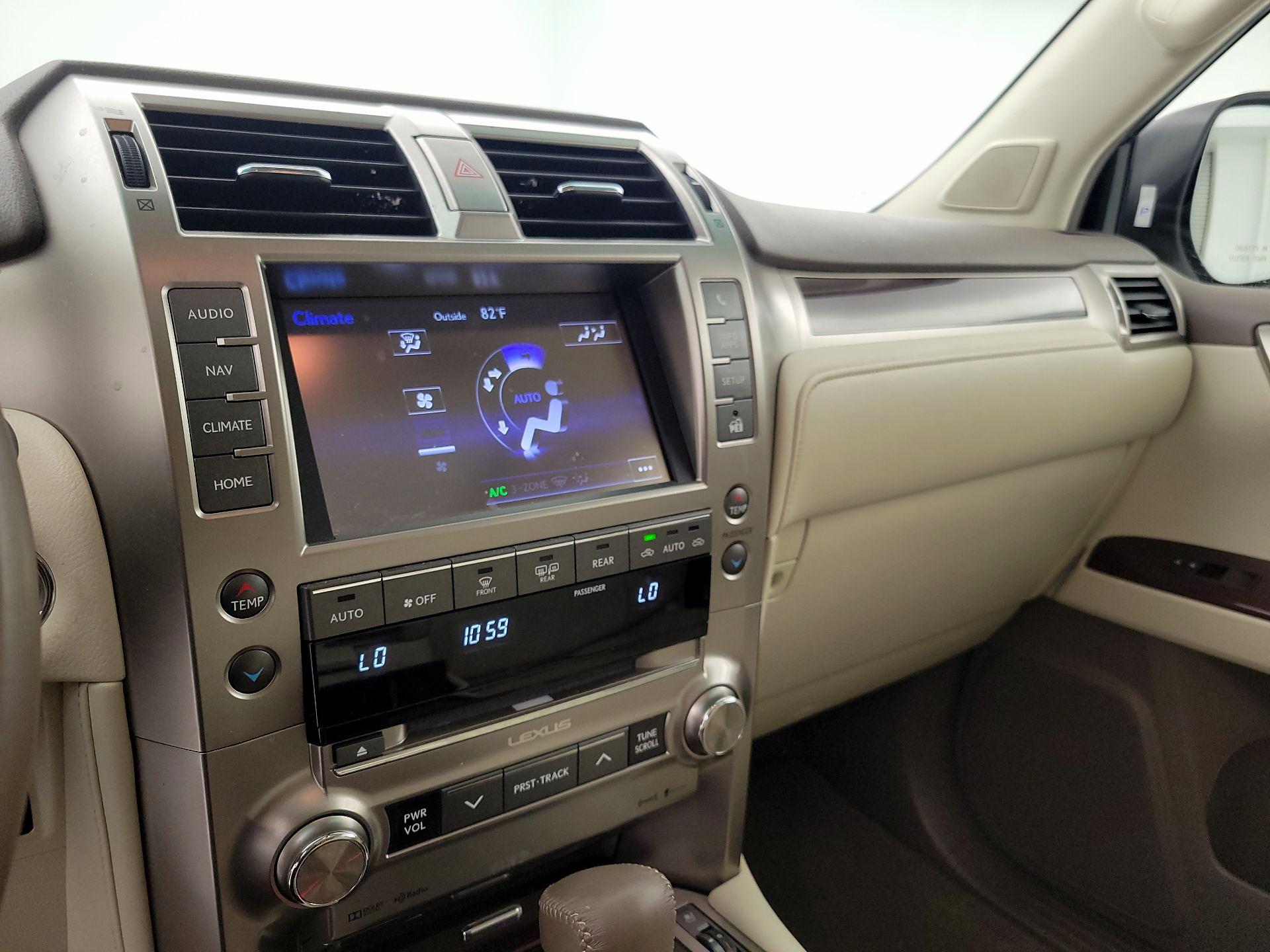 Thumbnail: 2019 Lexus GX - 17