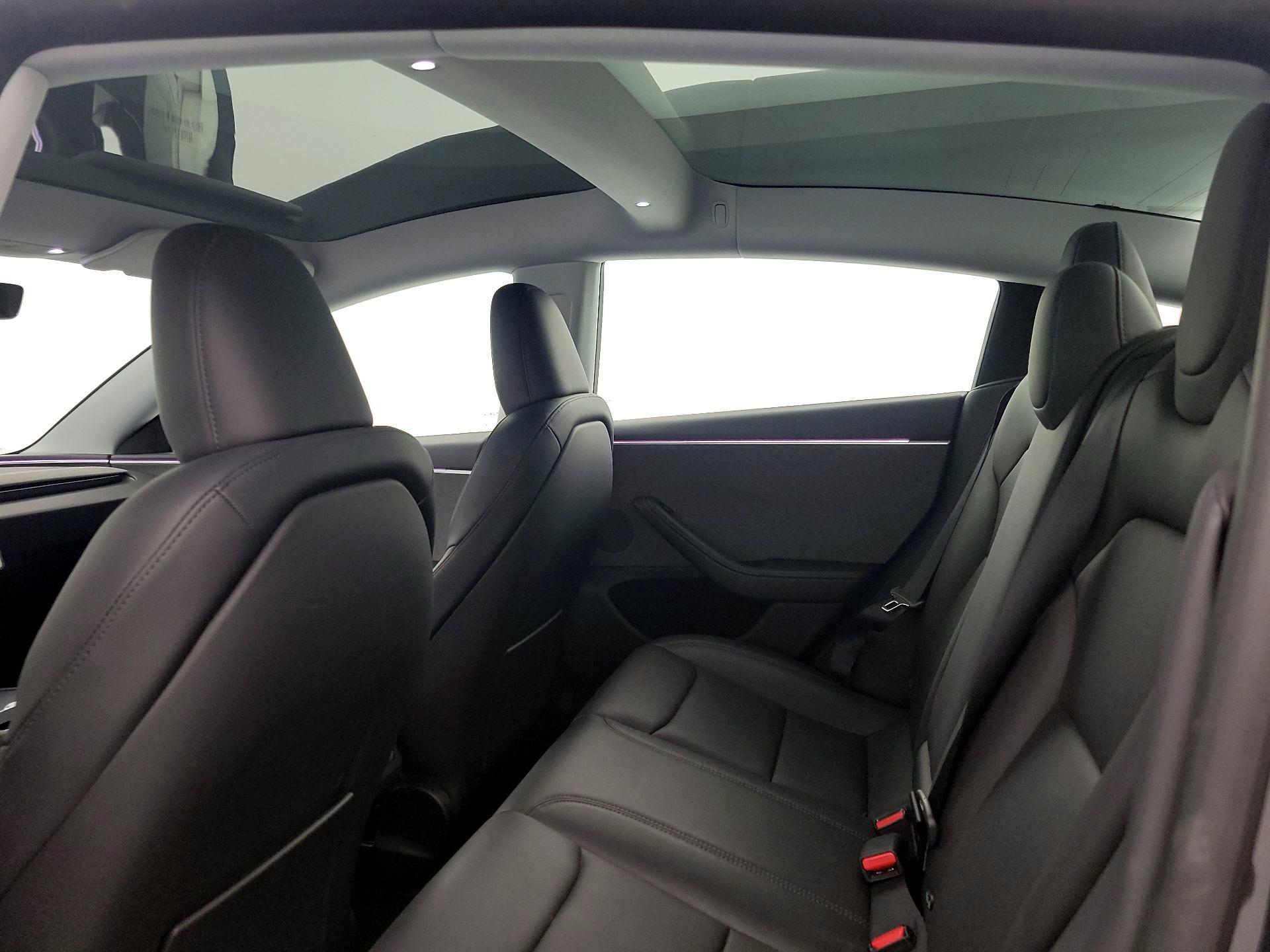 Thumbnail: 2025 Tesla Model 3 - 19