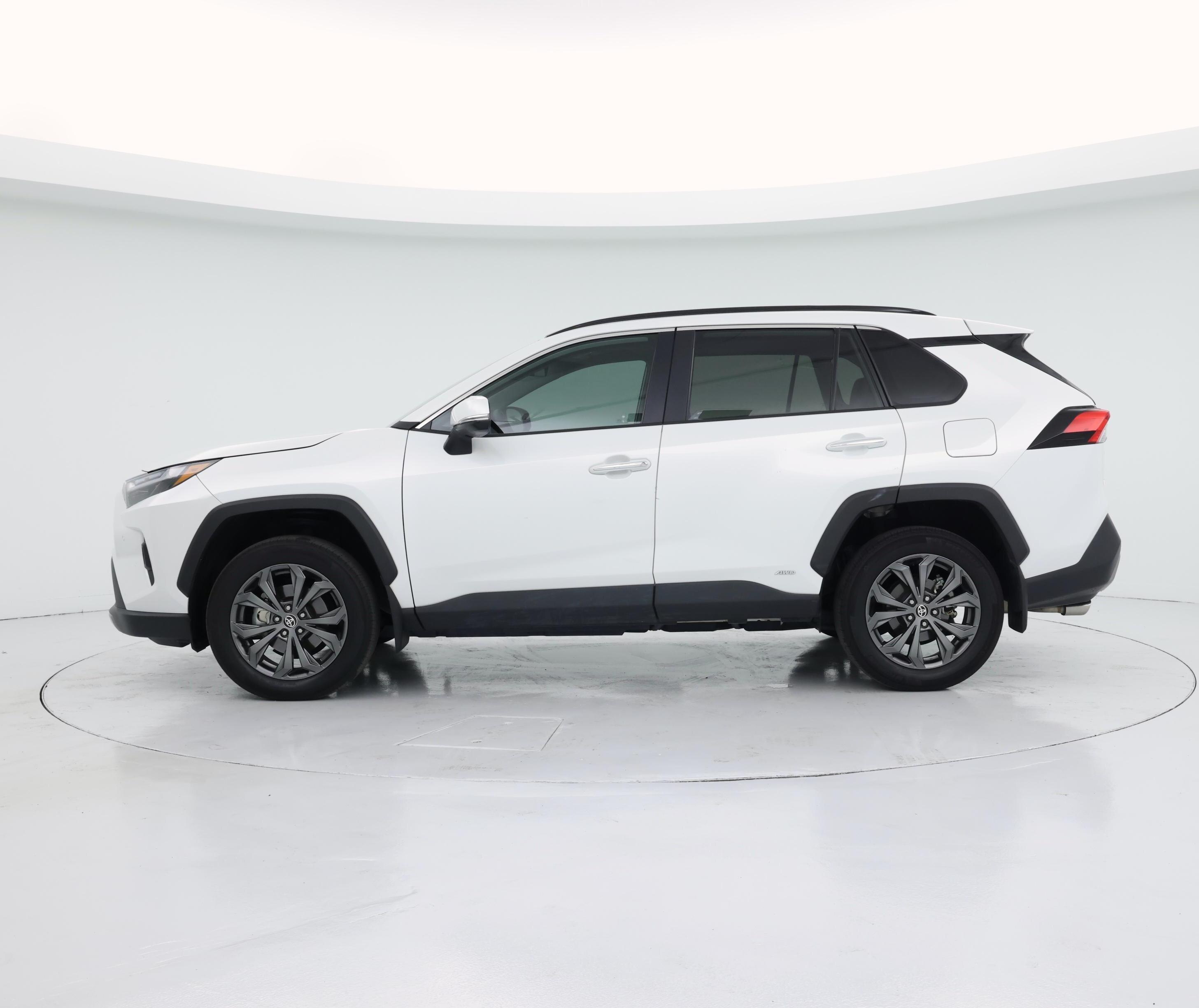 Thumbnail: 2024 Toyota RAV4 - 3