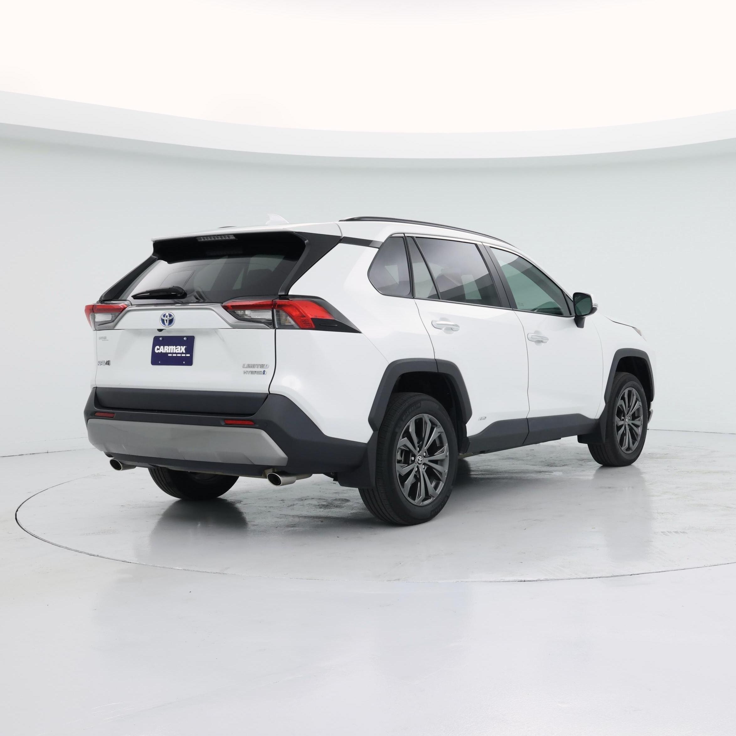 Thumbnail: 2024 Toyota RAV4 - 8