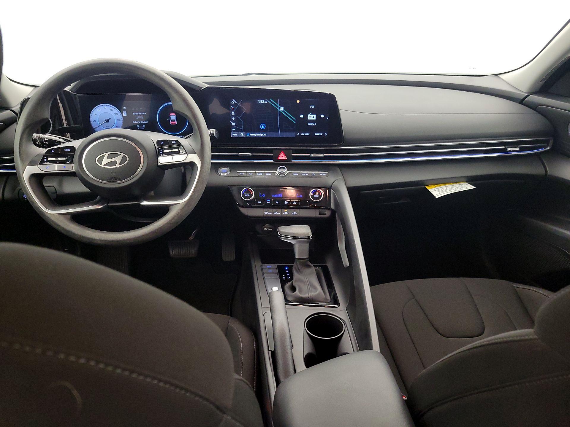 Thumbnail: 2024 Hyundai Elantra - 9