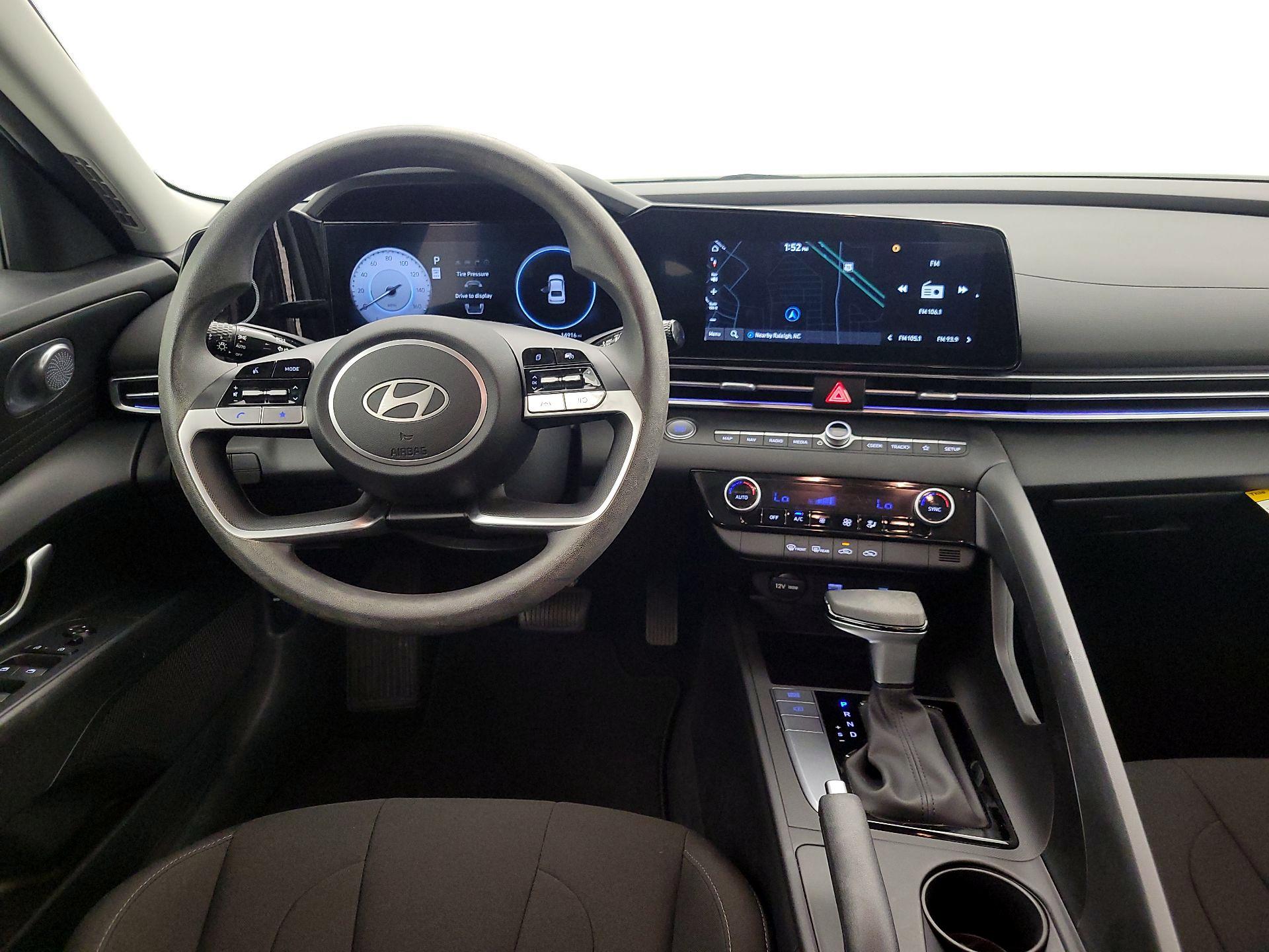 Thumbnail: 2024 Hyundai Elantra - 10