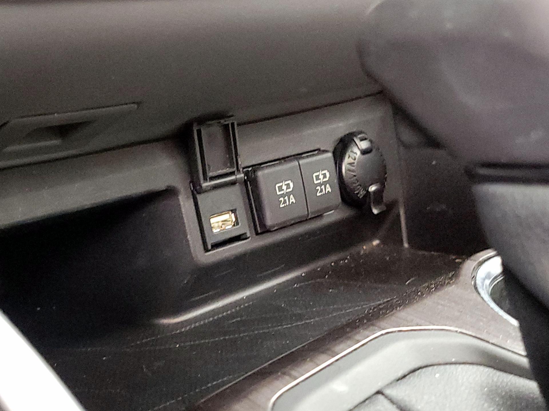 Thumbnail: 2021 Toyota Highlander - 18