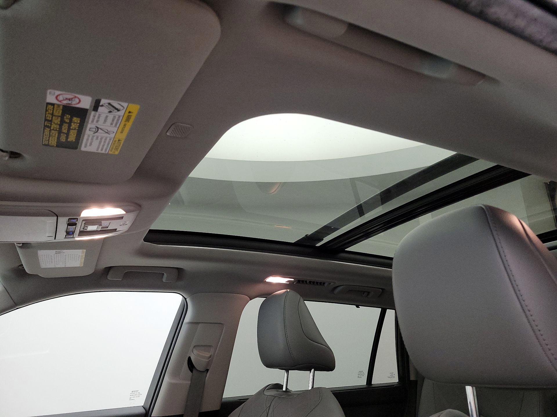 Thumbnail: 2021 Toyota Highlander - 19