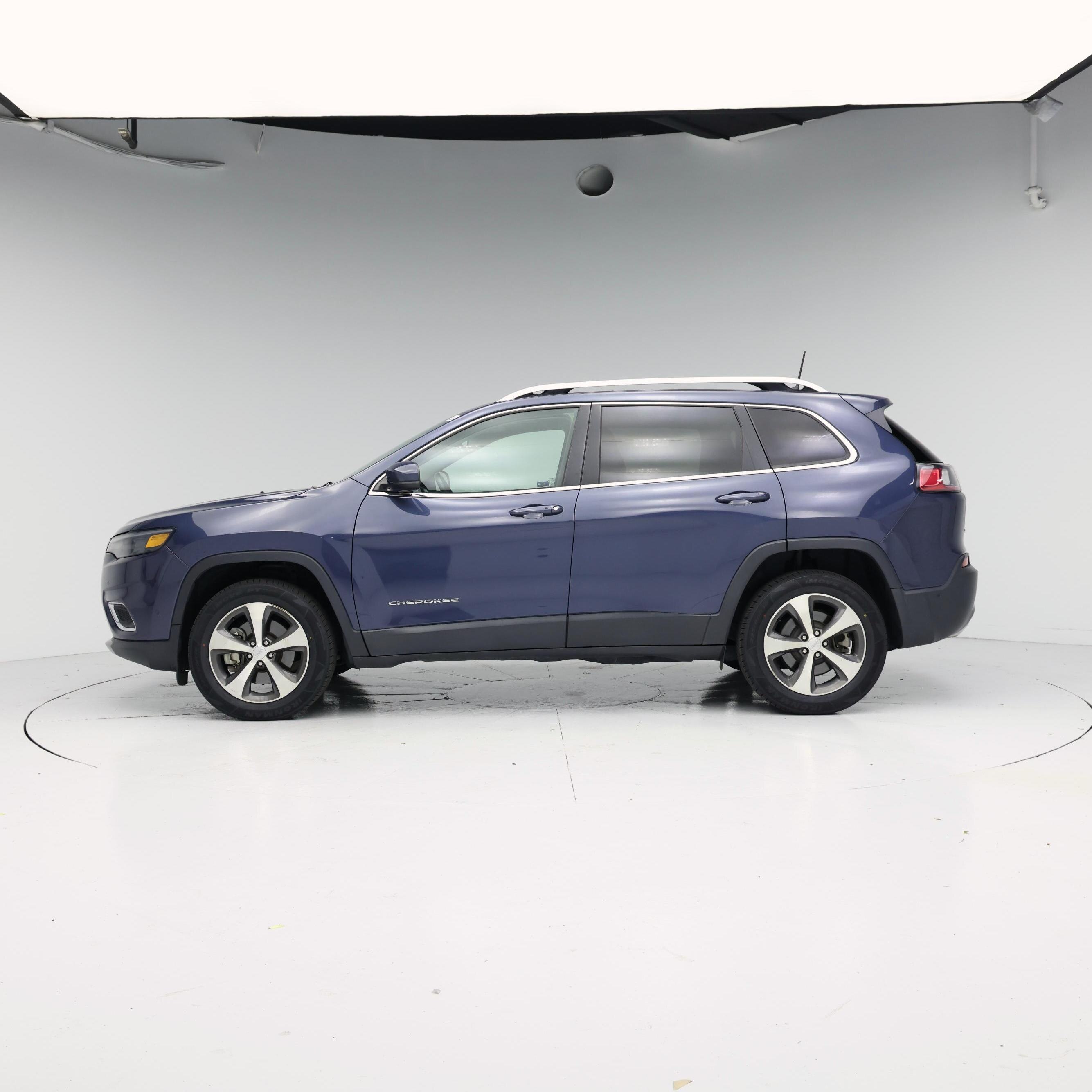 Thumbnail: 2020 Jeep Cherokee - 3