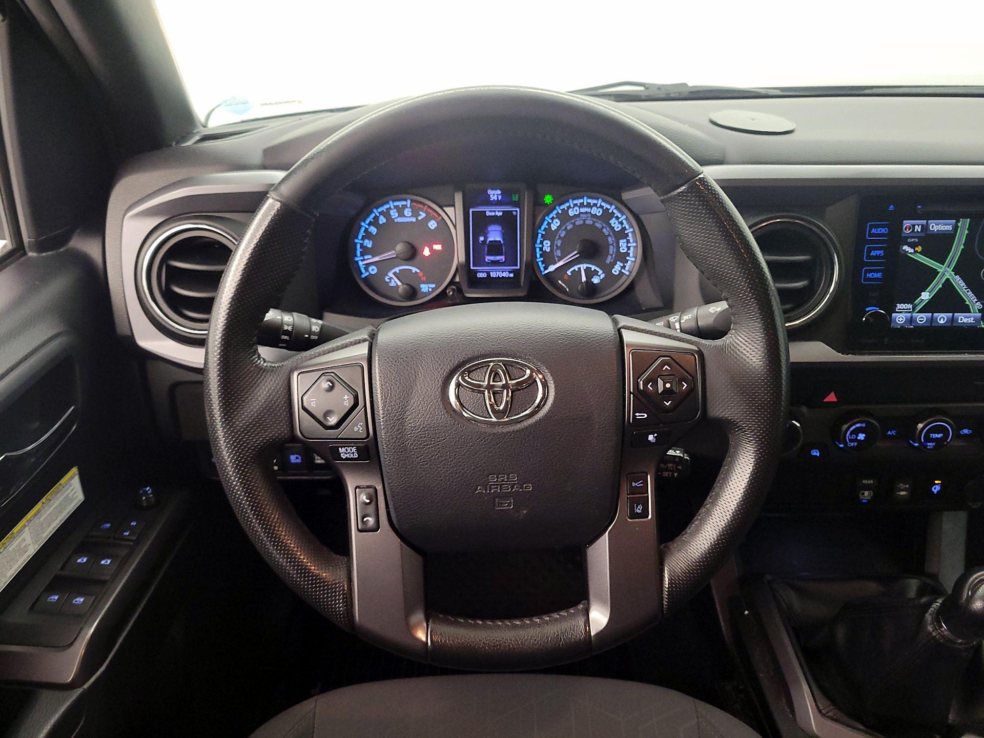 Thumbnail: 2019 Toyota Tacoma - 10