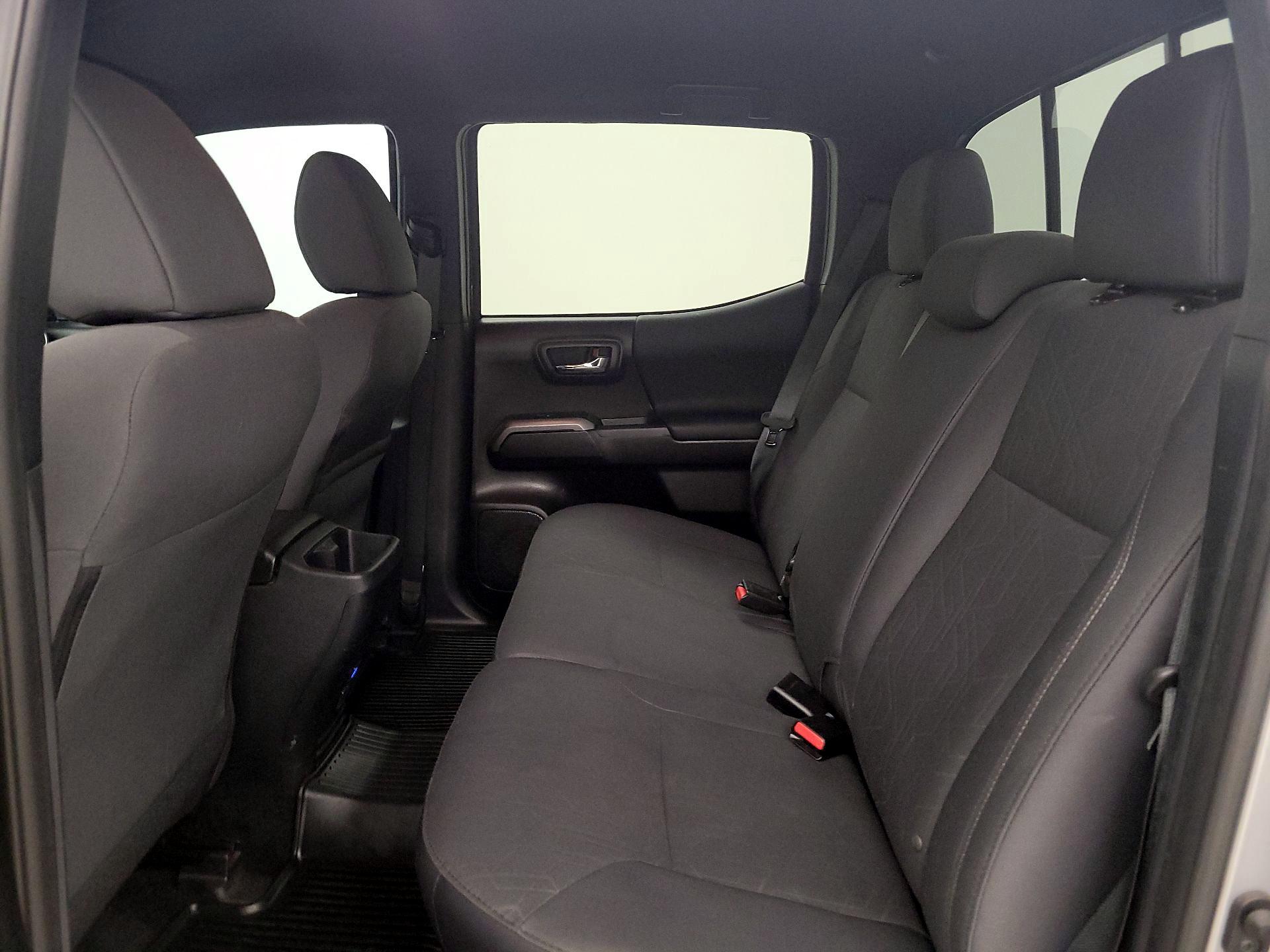 Thumbnail: 2019 Toyota Tacoma - 20