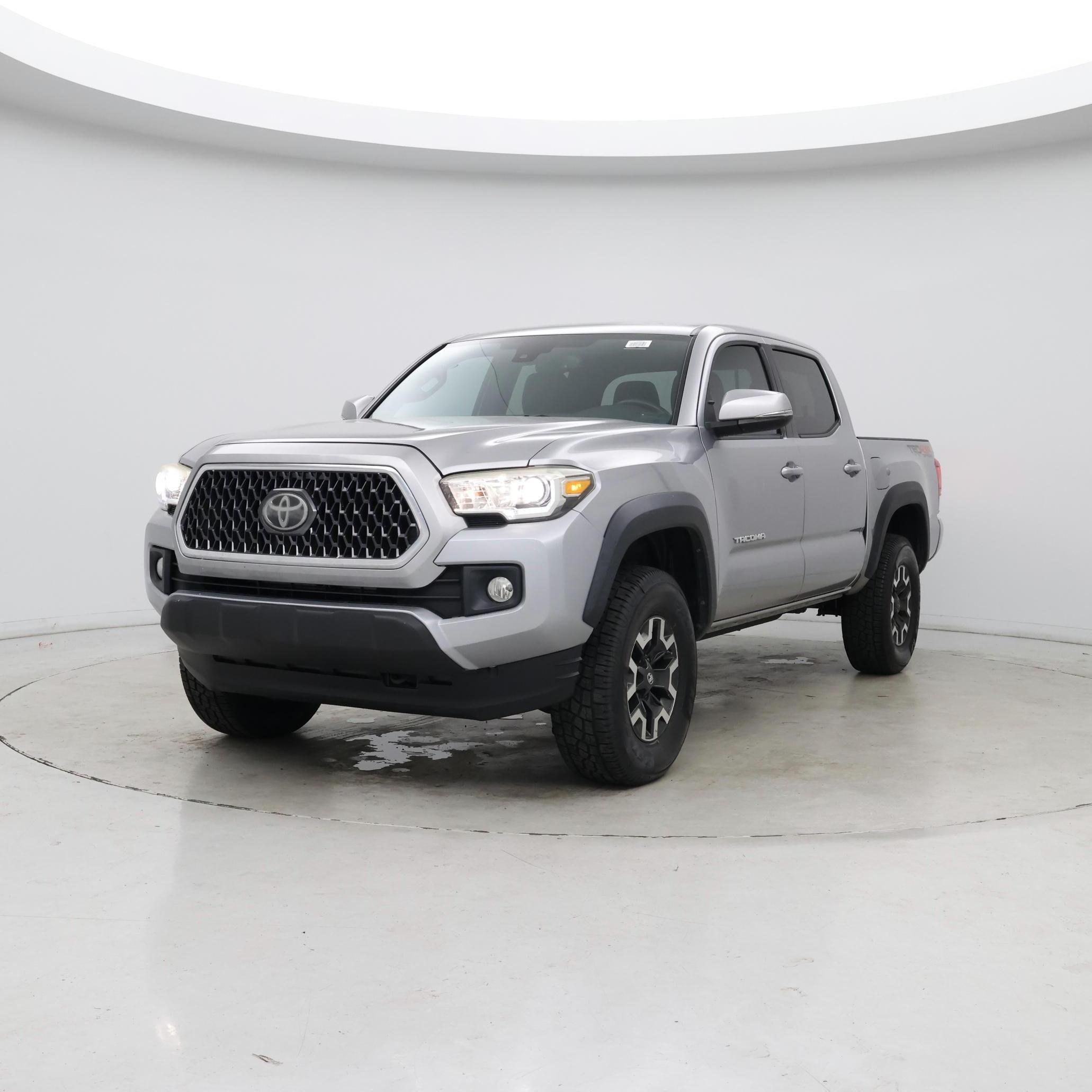 Thumbnail: 2019 Toyota Tacoma - 4