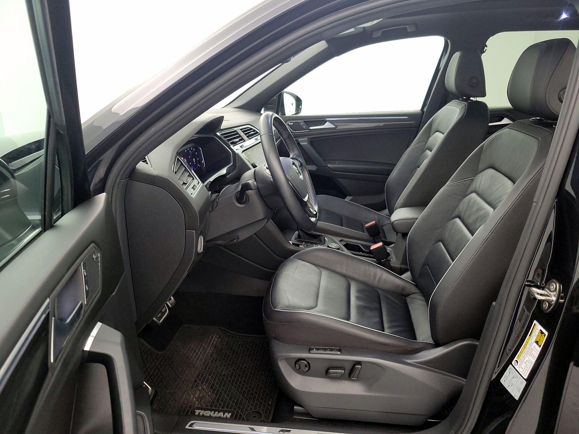 Thumbnail: 2019 Volkswagen Tiguan - 11