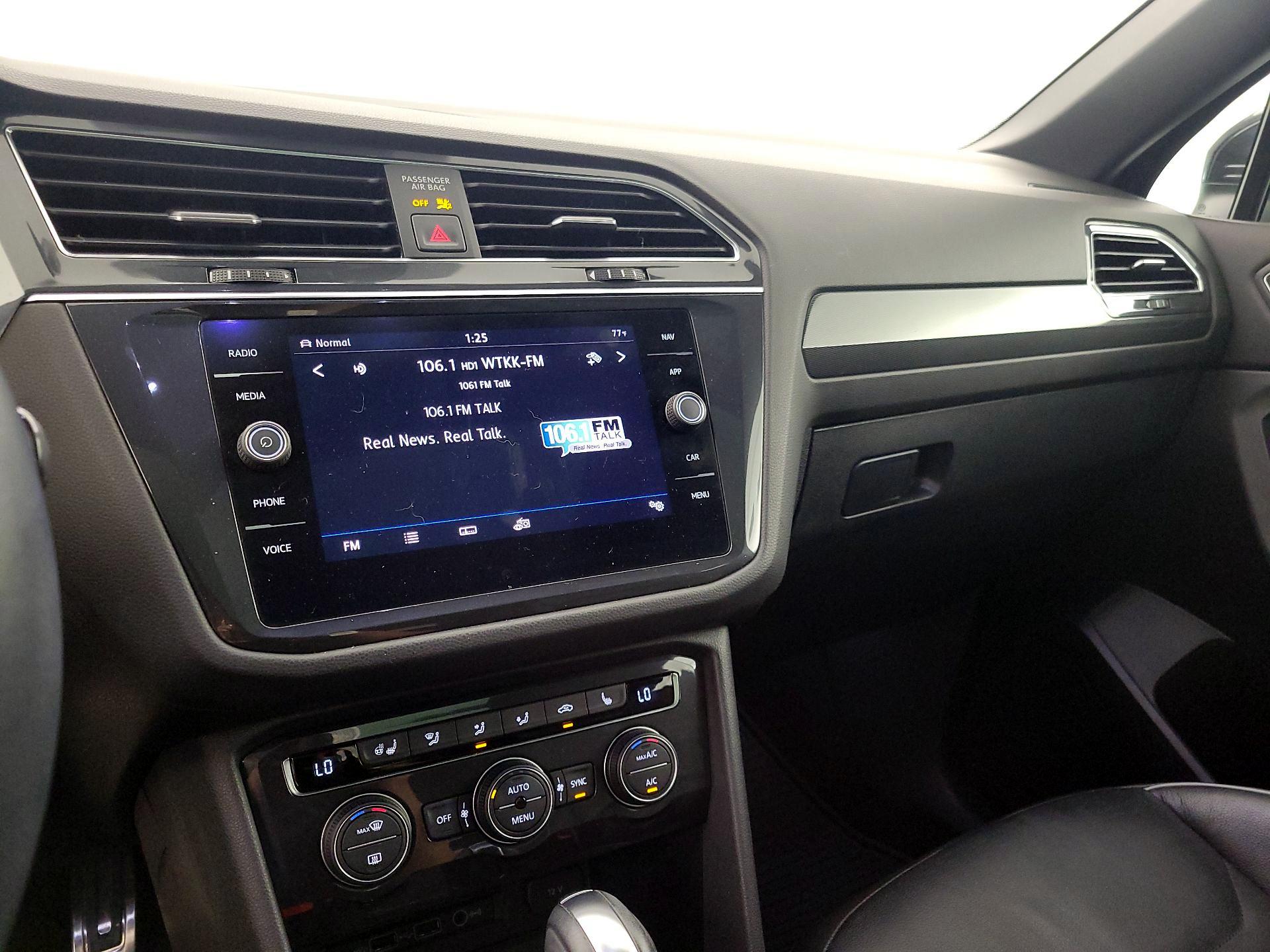 Thumbnail: 2019 Volkswagen Tiguan - 16