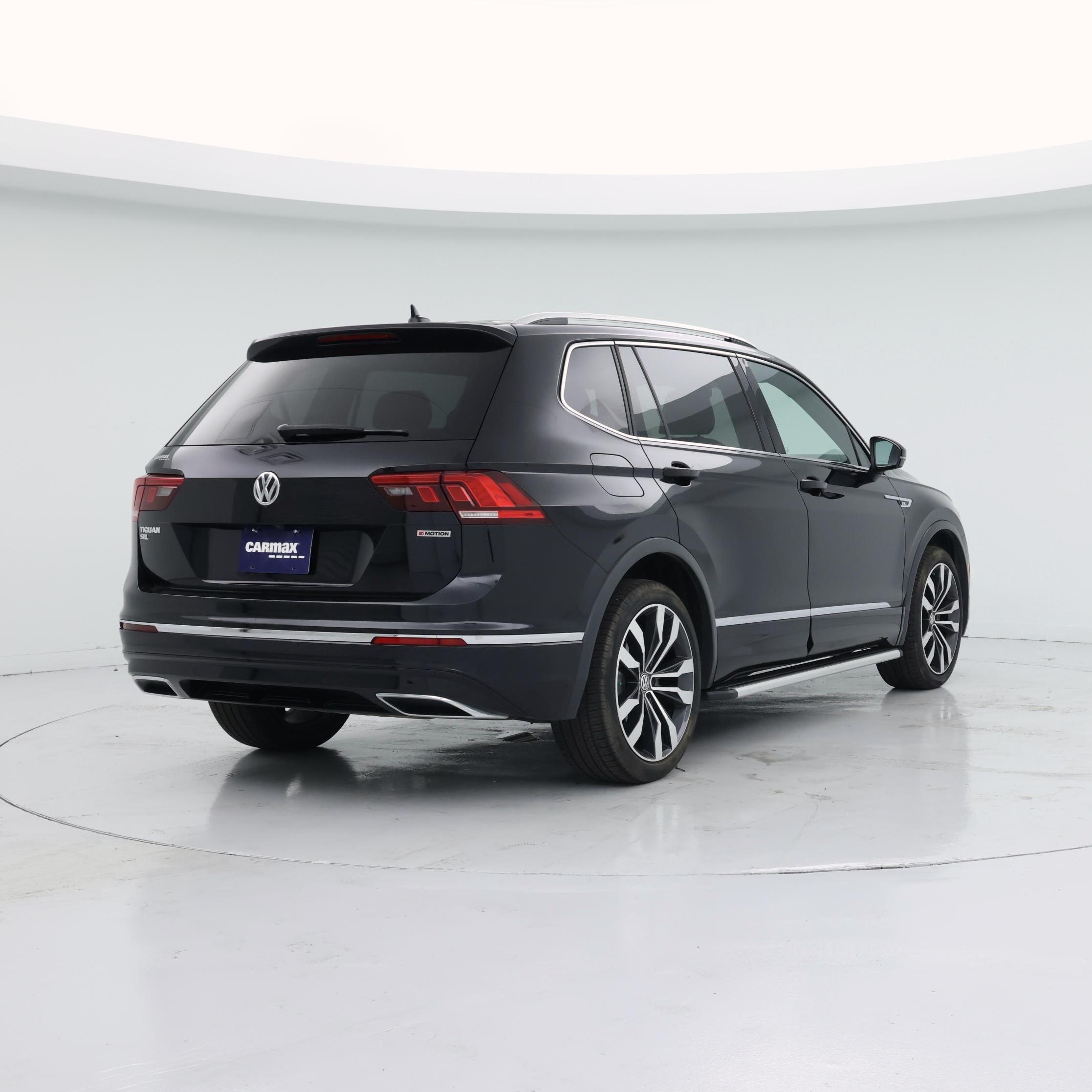 Thumbnail: 2019 Volkswagen Tiguan - 8