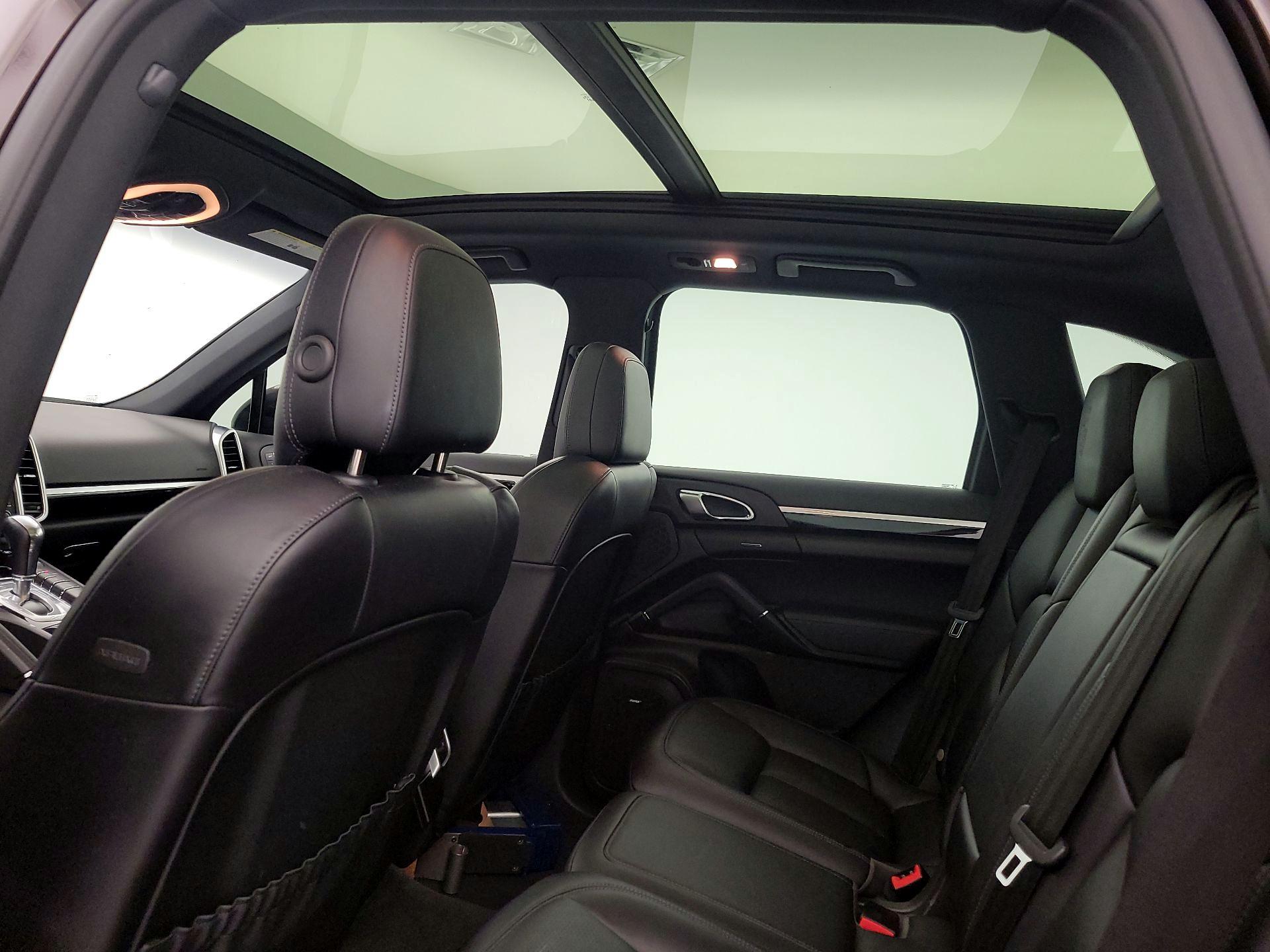 Thumbnail: 2017 Porsche Cayenne - 20