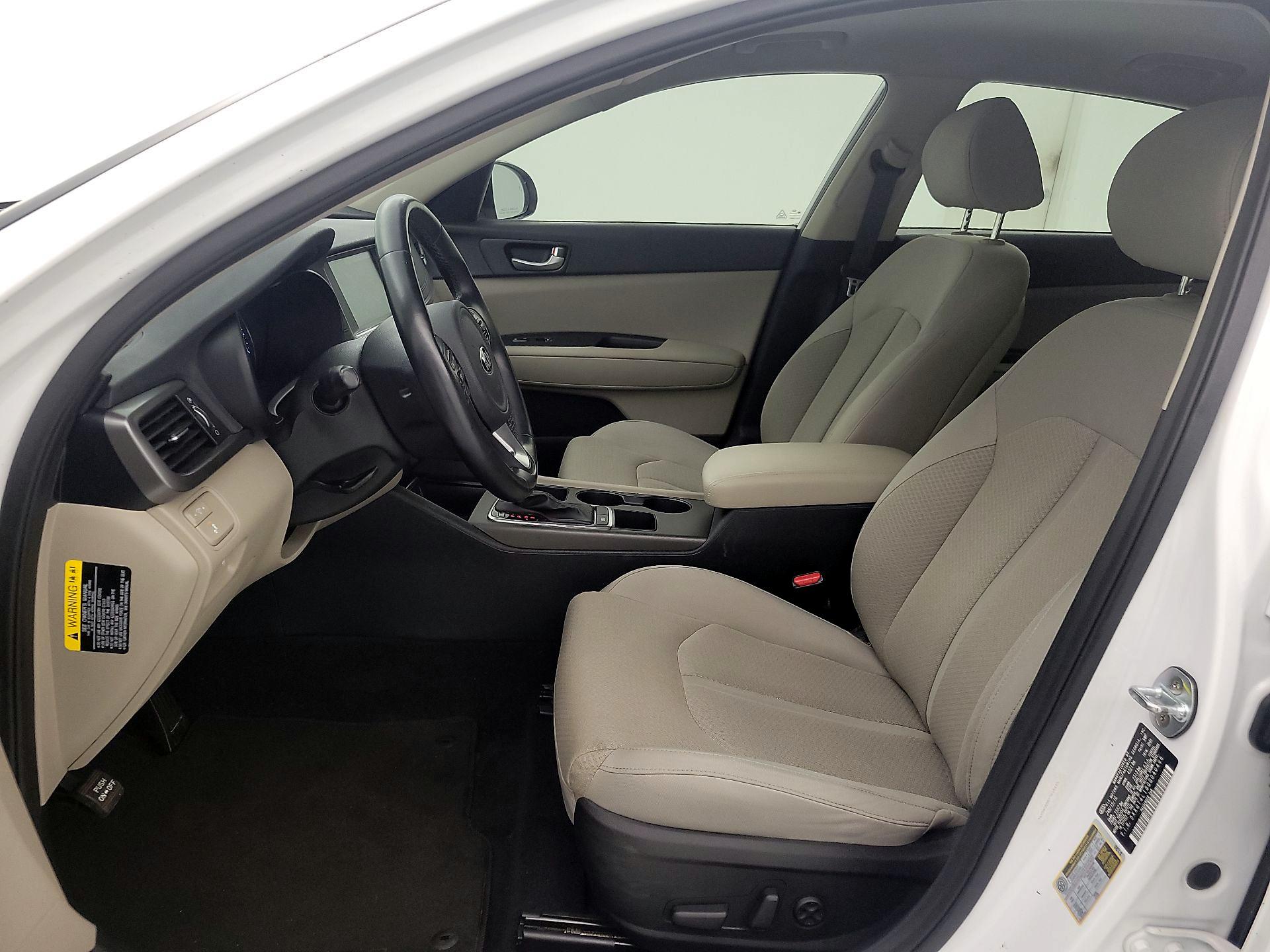 Thumbnail: 2016 Kia Optima - 11