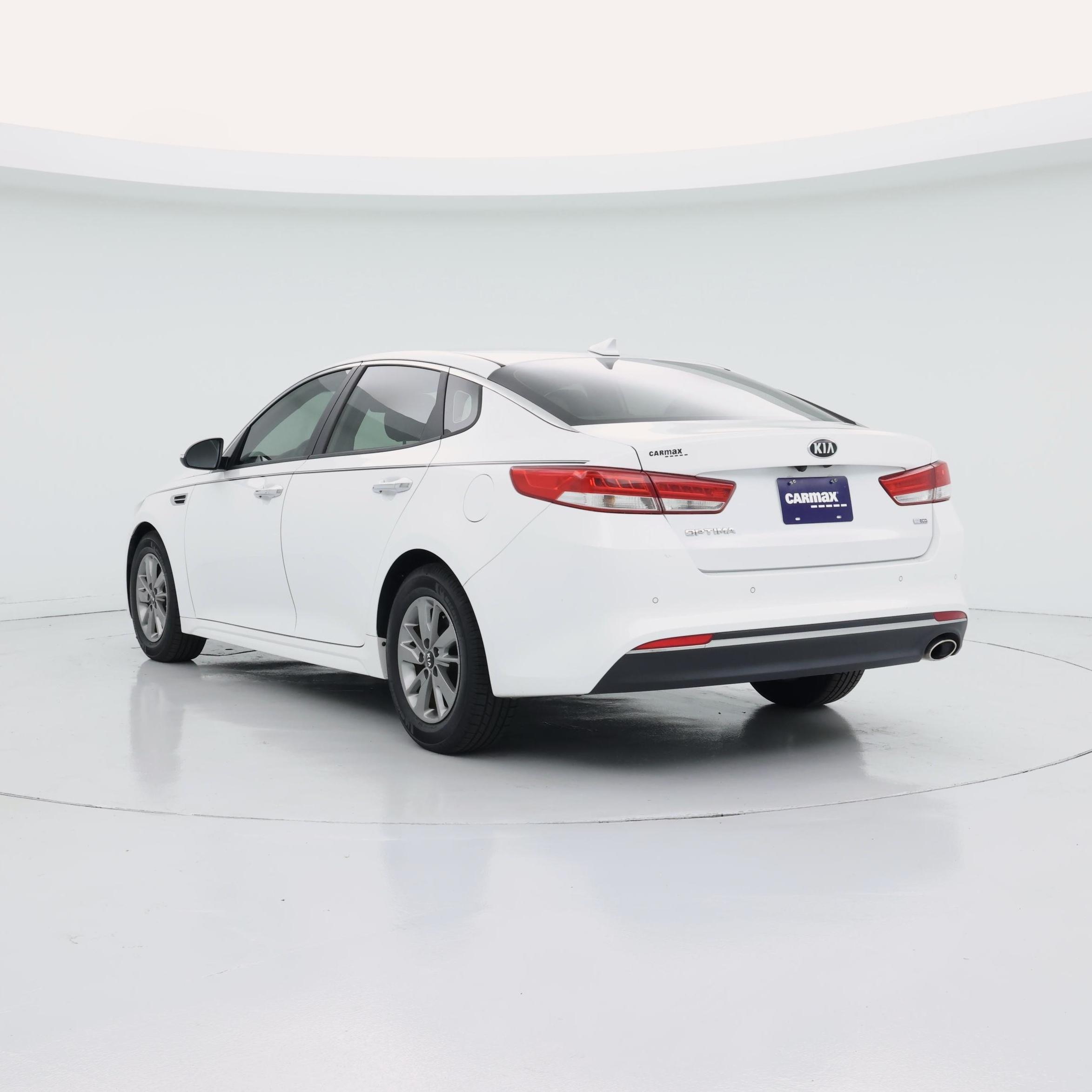 Thumbnail: 2016 Kia Optima - 2
