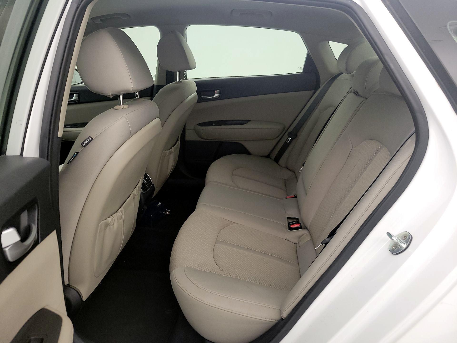 Thumbnail: 2016 Kia Optima - 20