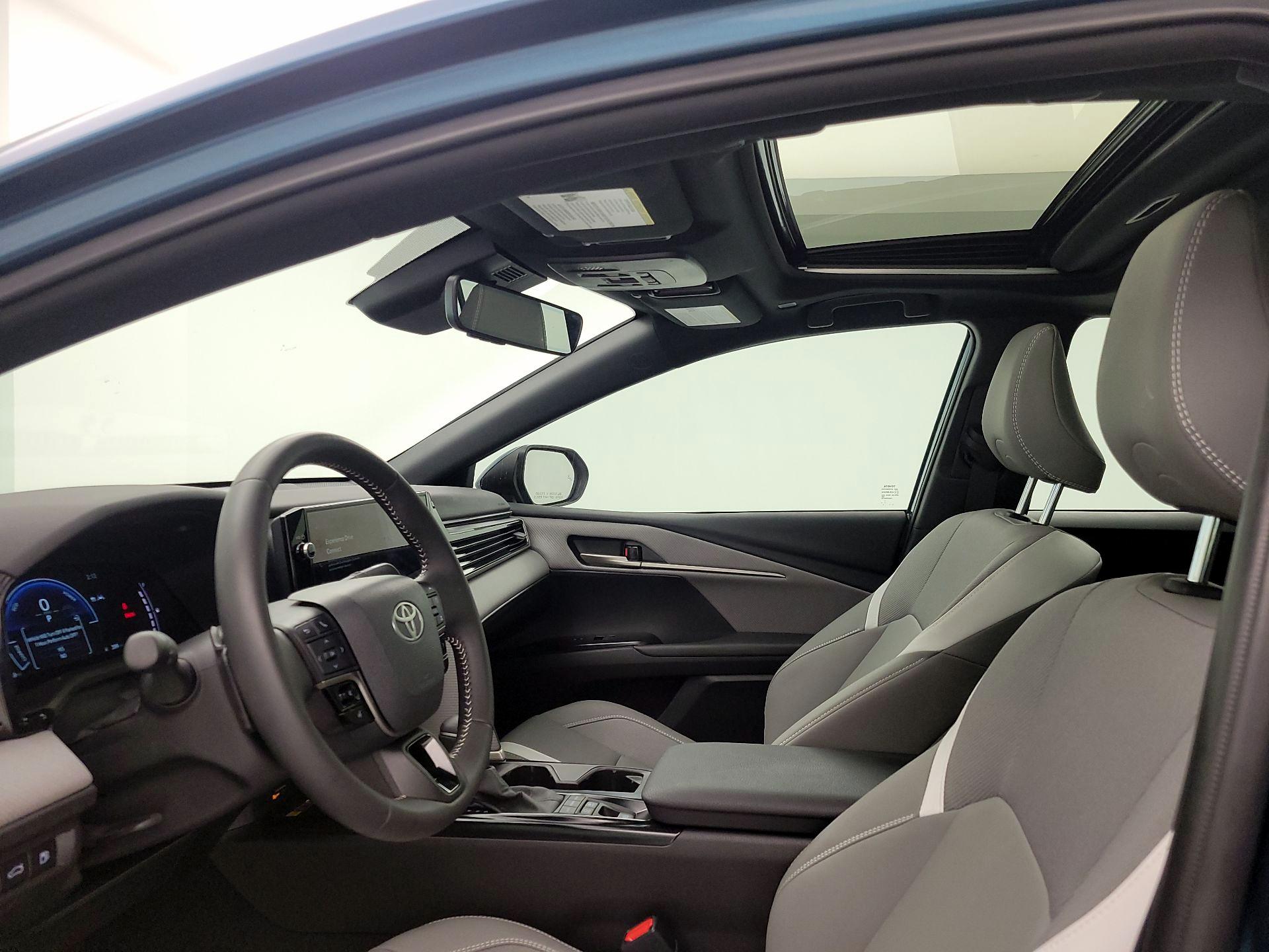 Thumbnail: 2025 Toyota Camry - 19