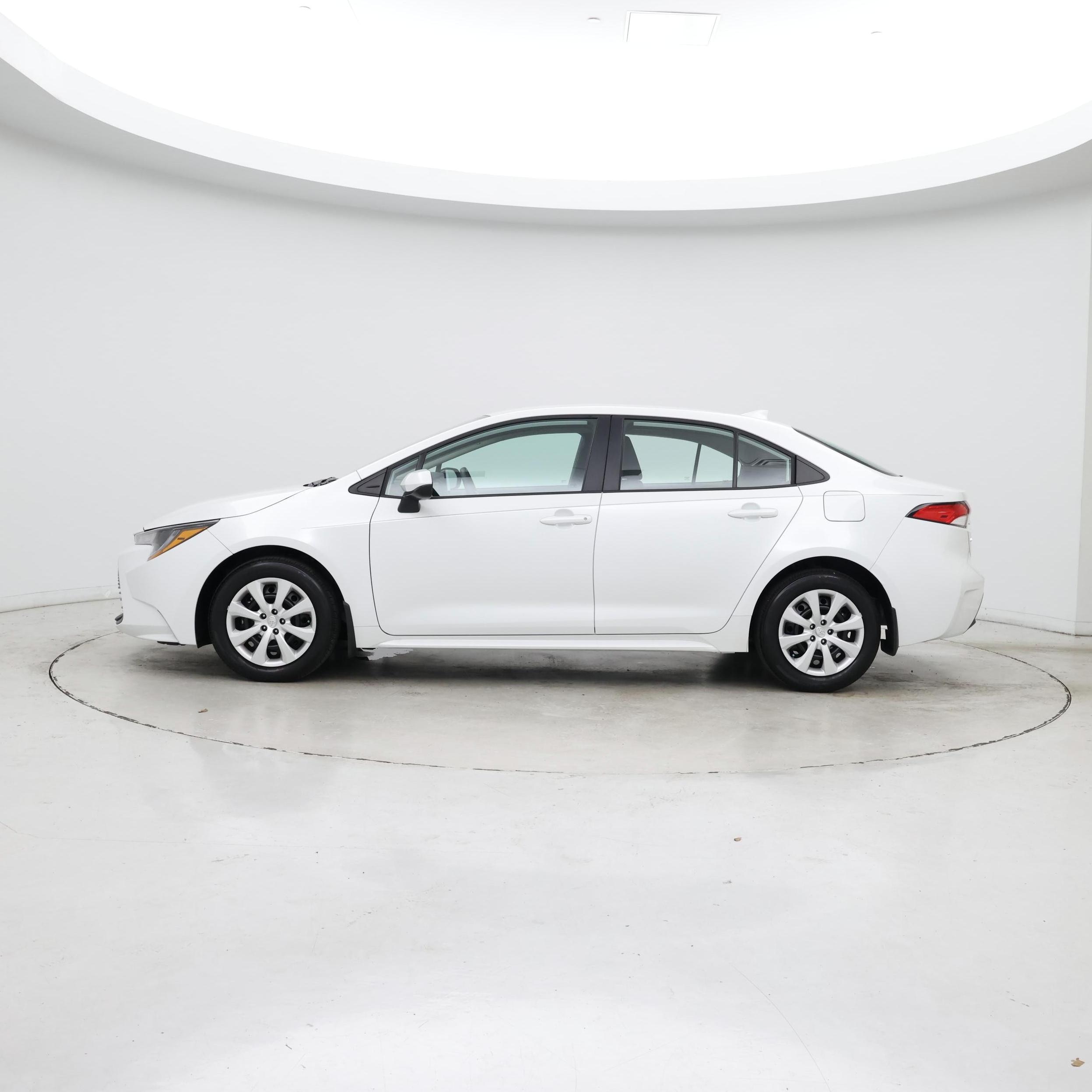 Thumbnail: 2026 Toyota Corolla - 3