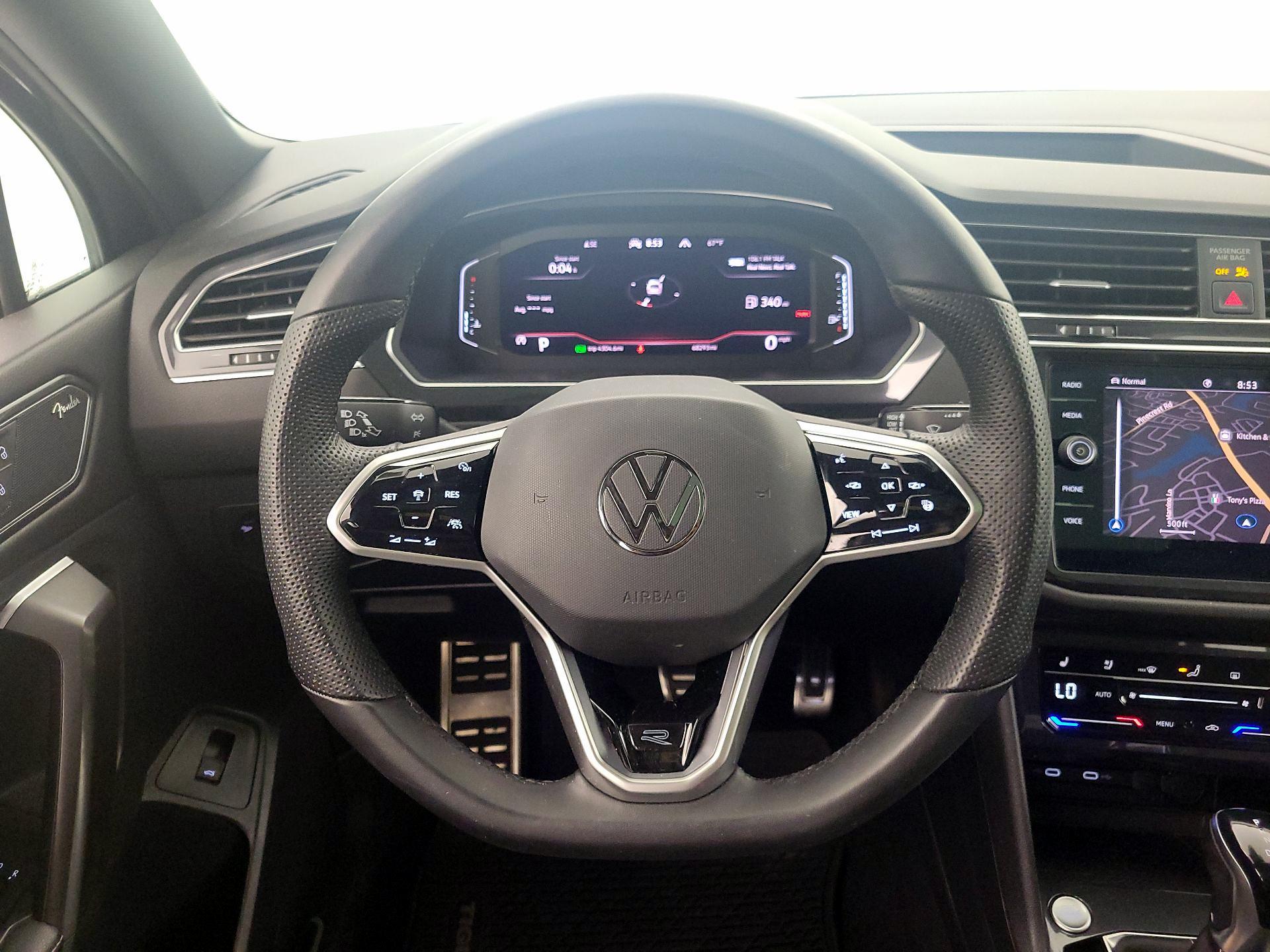 Thumbnail: 2022 Volkswagen Tiguan - 10