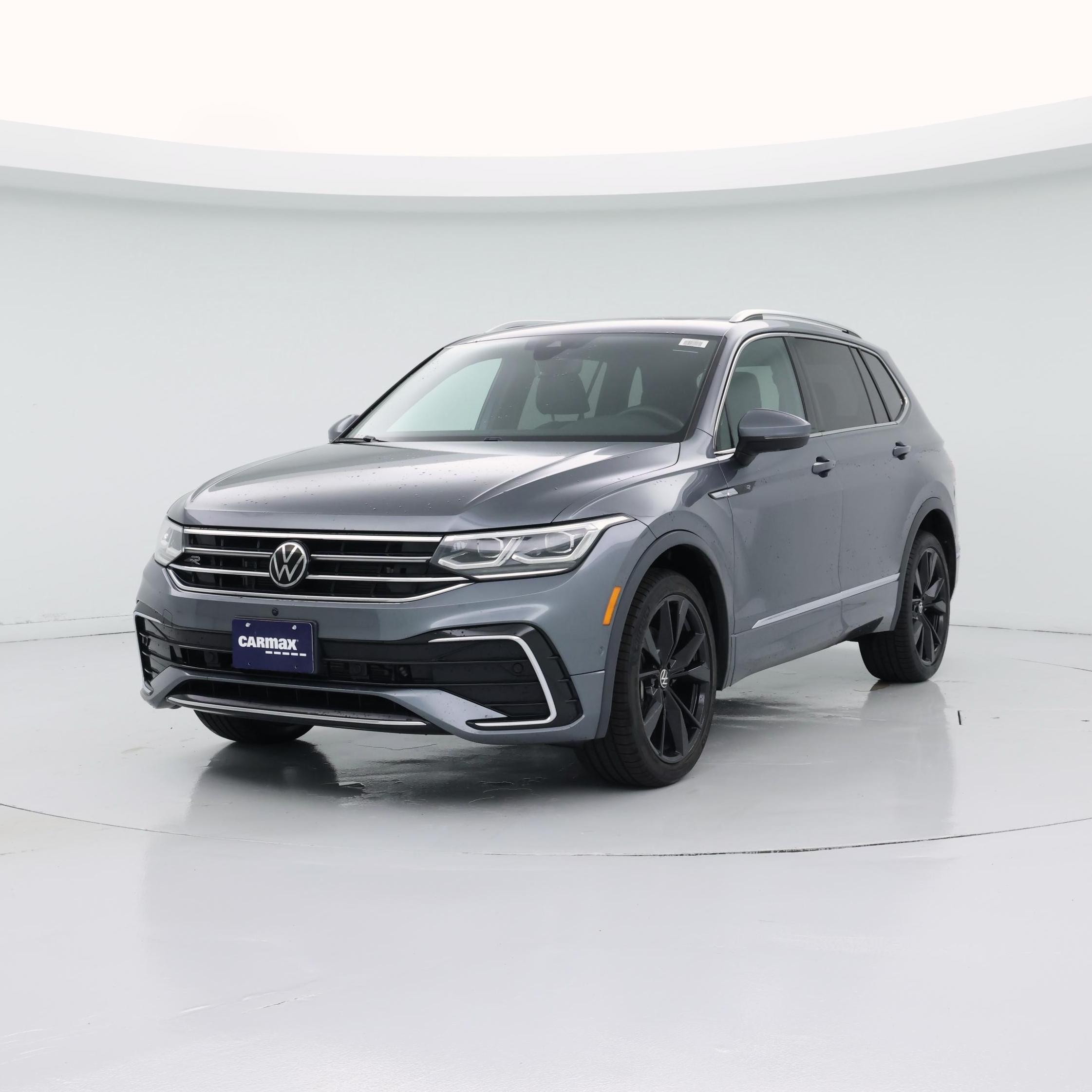 Thumbnail: 2022 Volkswagen Tiguan - 4