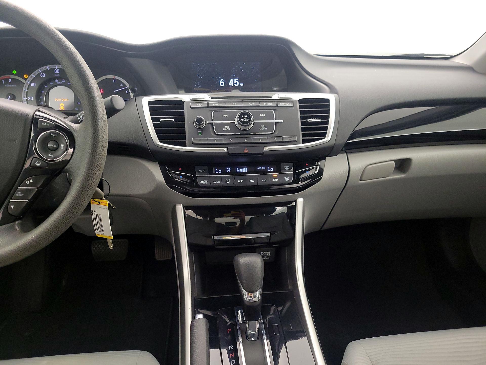 Thumbnail: 2016 Honda Accord - 9