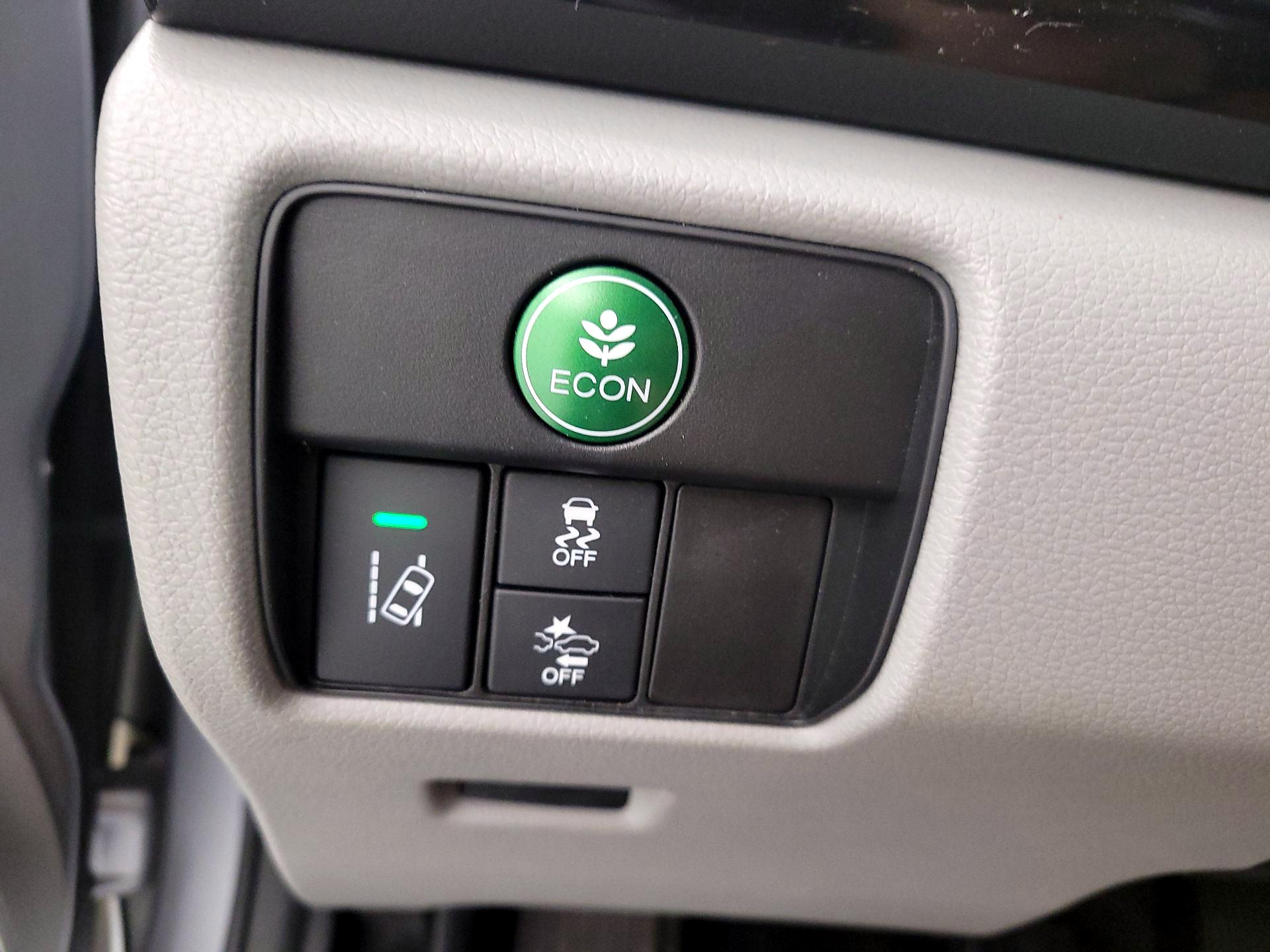 Thumbnail: 2016 Honda Accord - 13