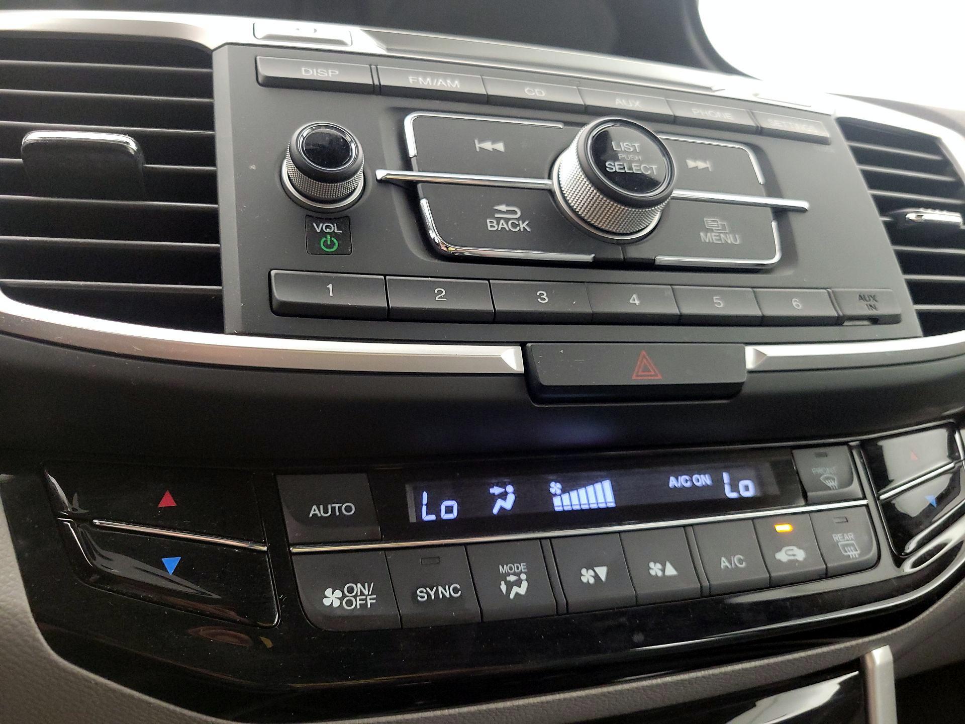 Thumbnail: 2016 Honda Accord - 16