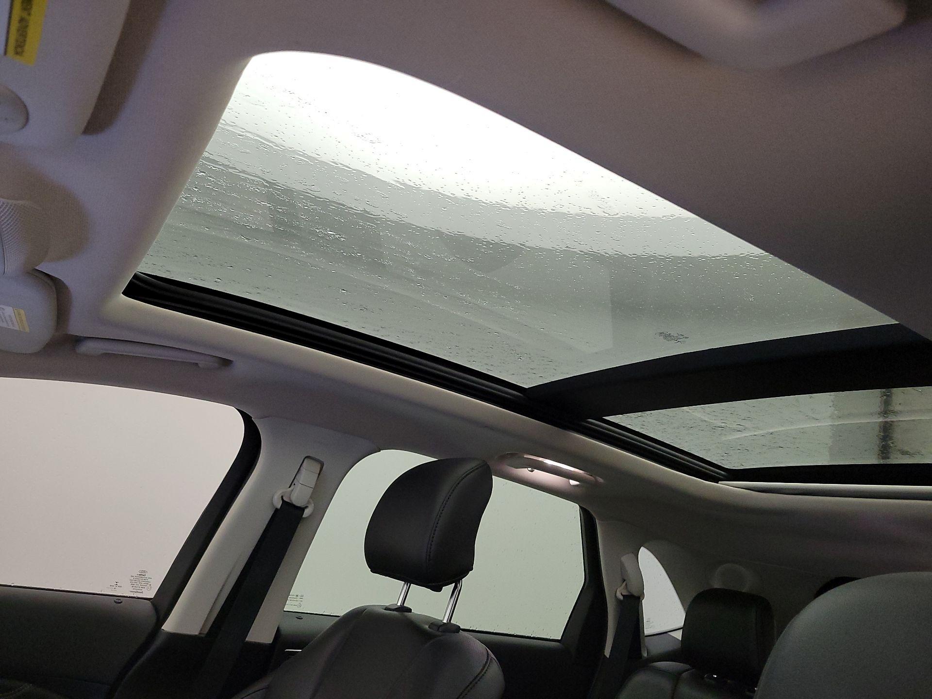 Thumbnail: 2019 Ford Edge - 19